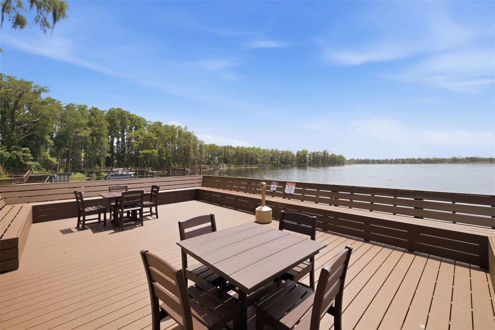 WATERS EDGE 02 - Residential