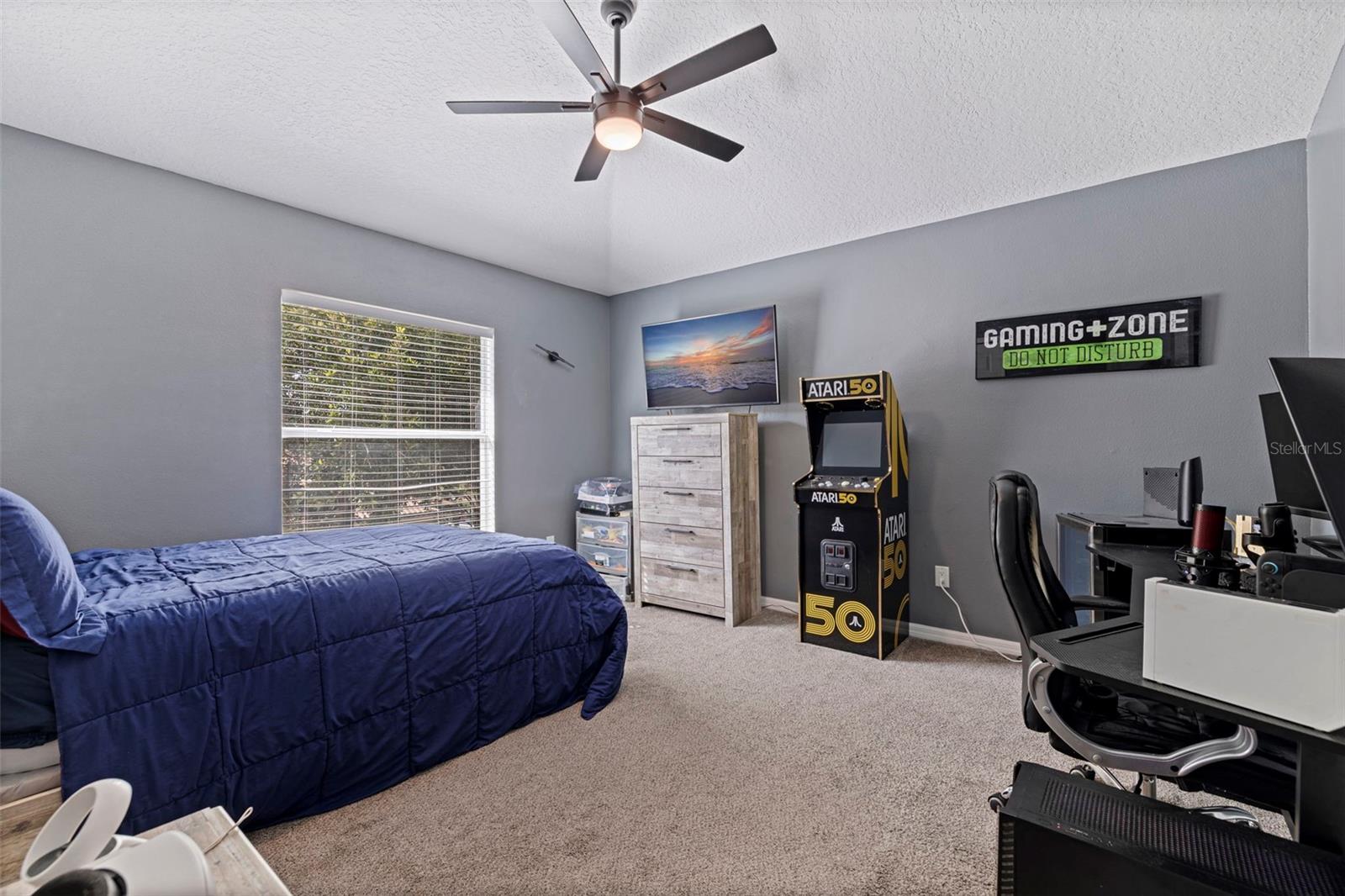 WATERS EDGE 02 - Residential