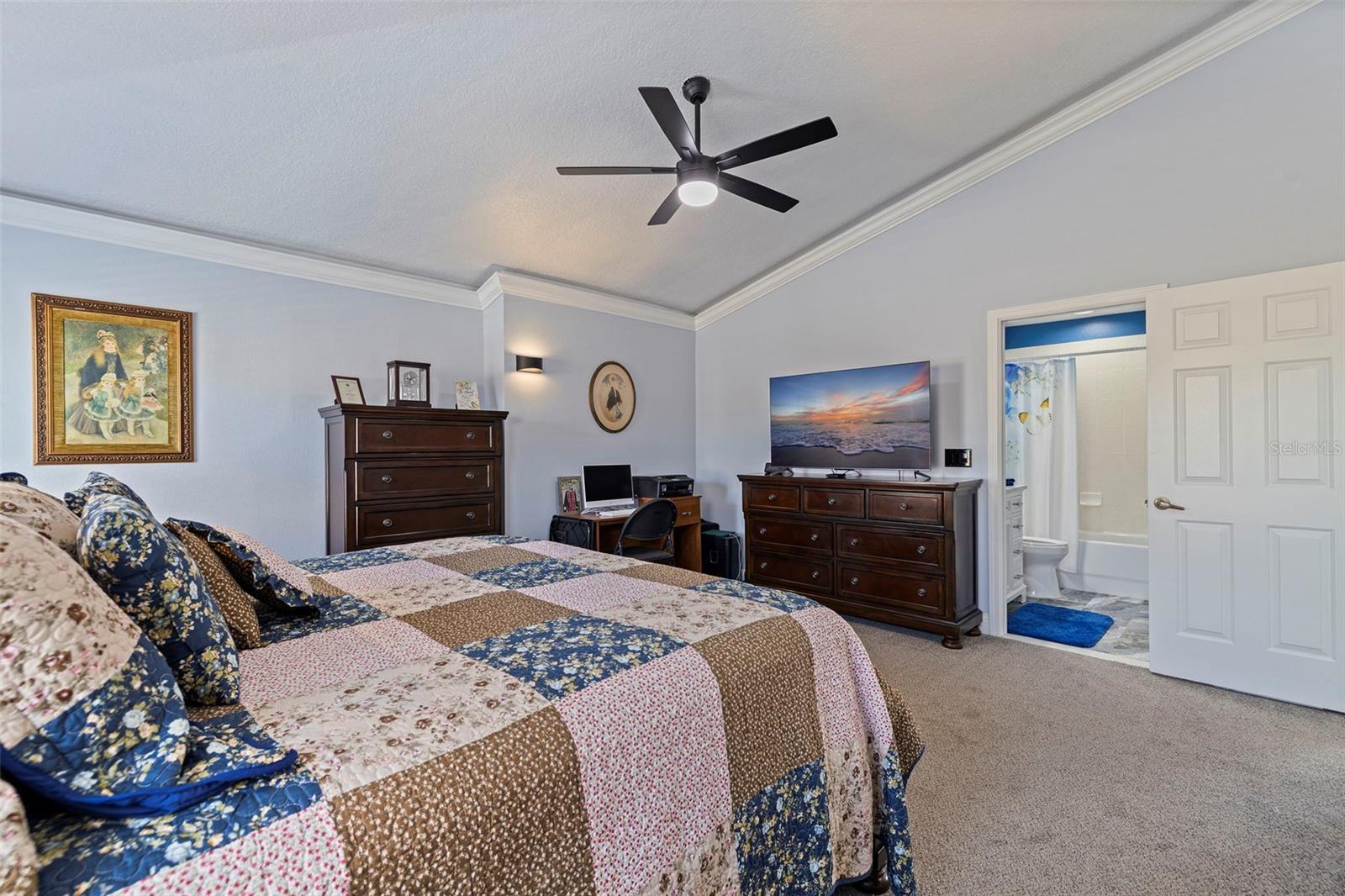 WATERS EDGE 02 - Residential