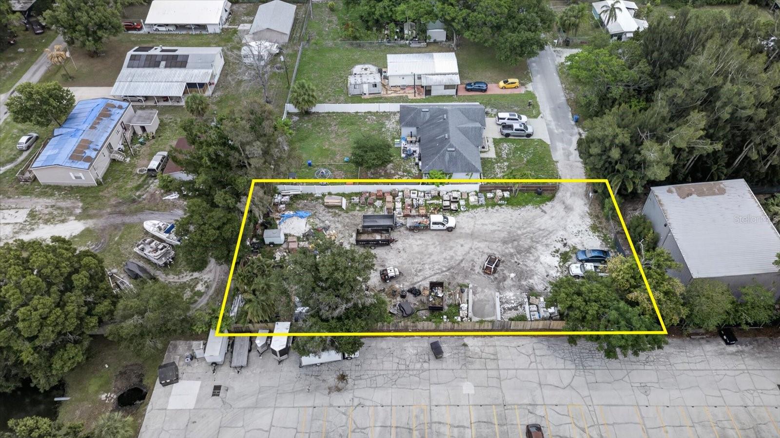 PINELLAS GROVES - Land