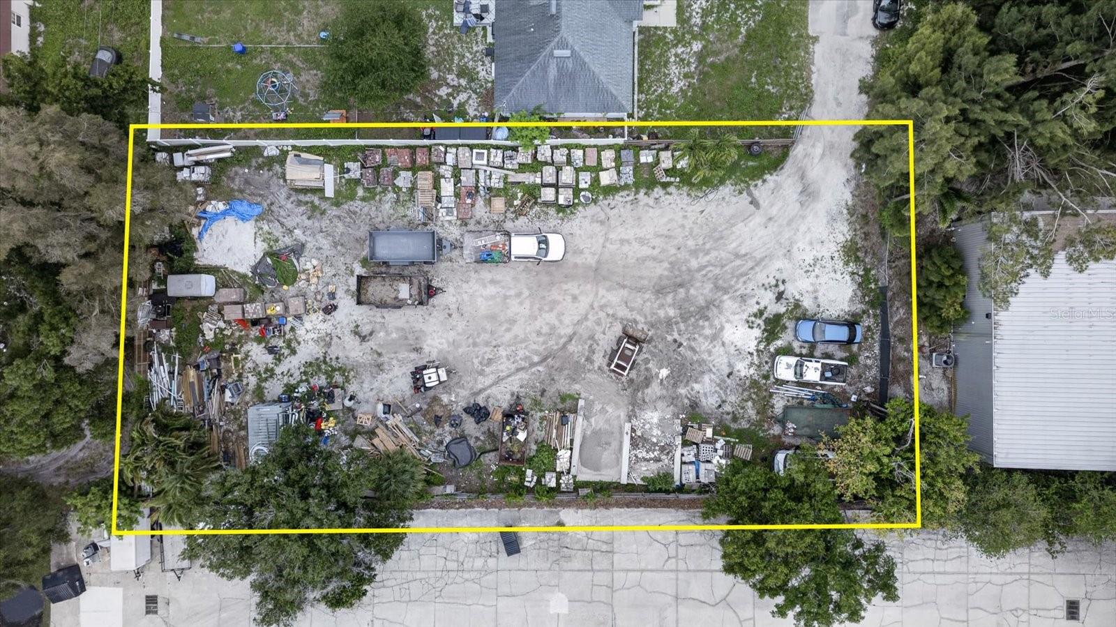 PINELLAS GROVES - Land