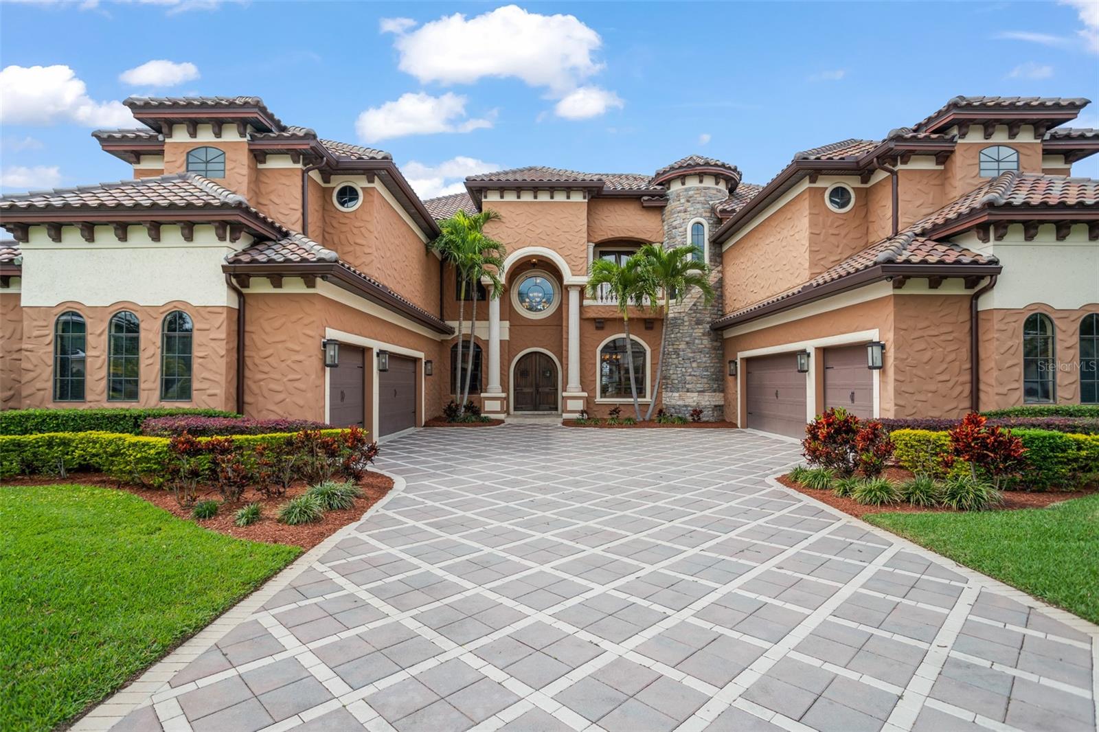 EMERSON POINTE - Residential