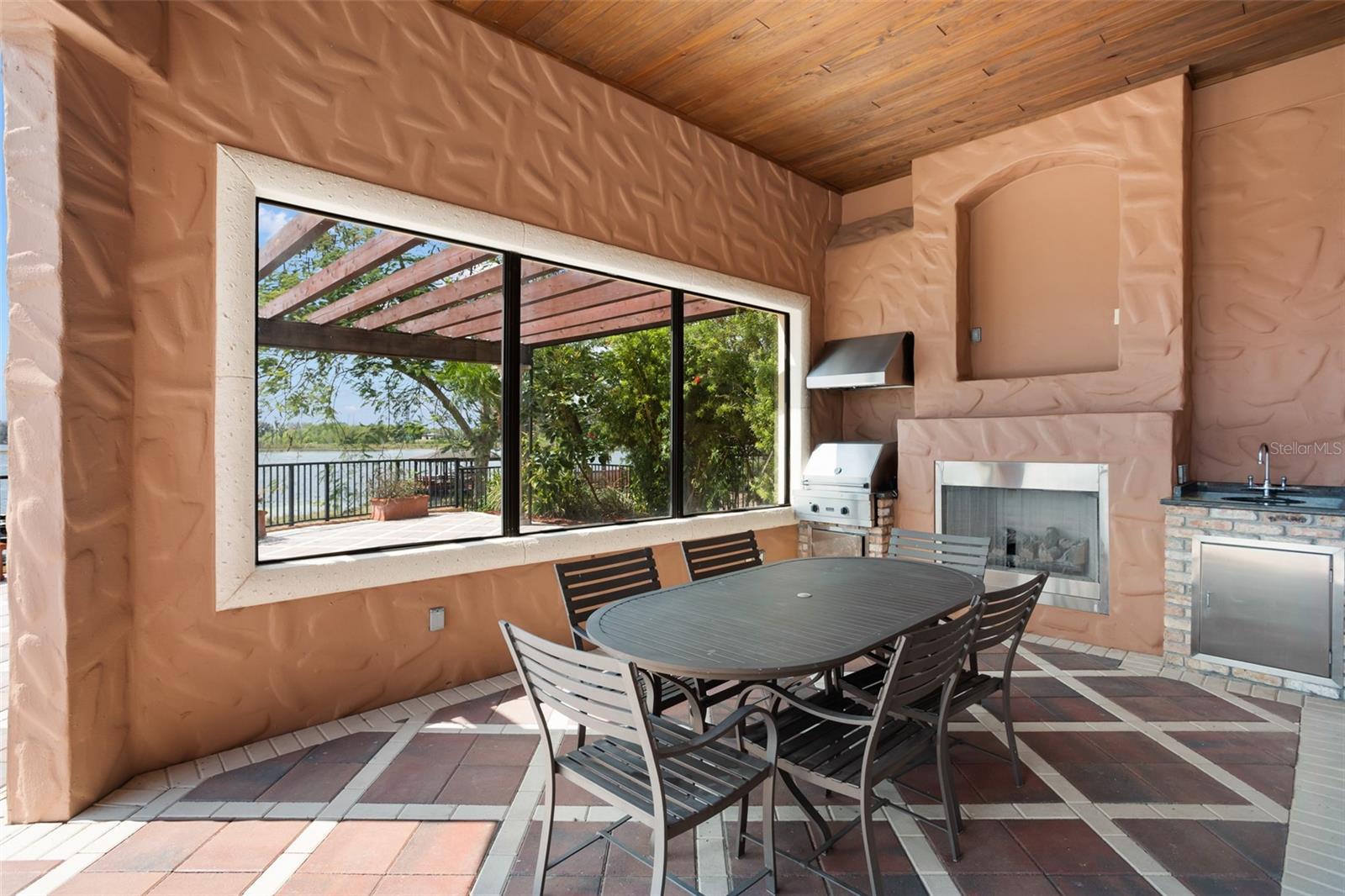 EMERSON POINTE - Residential