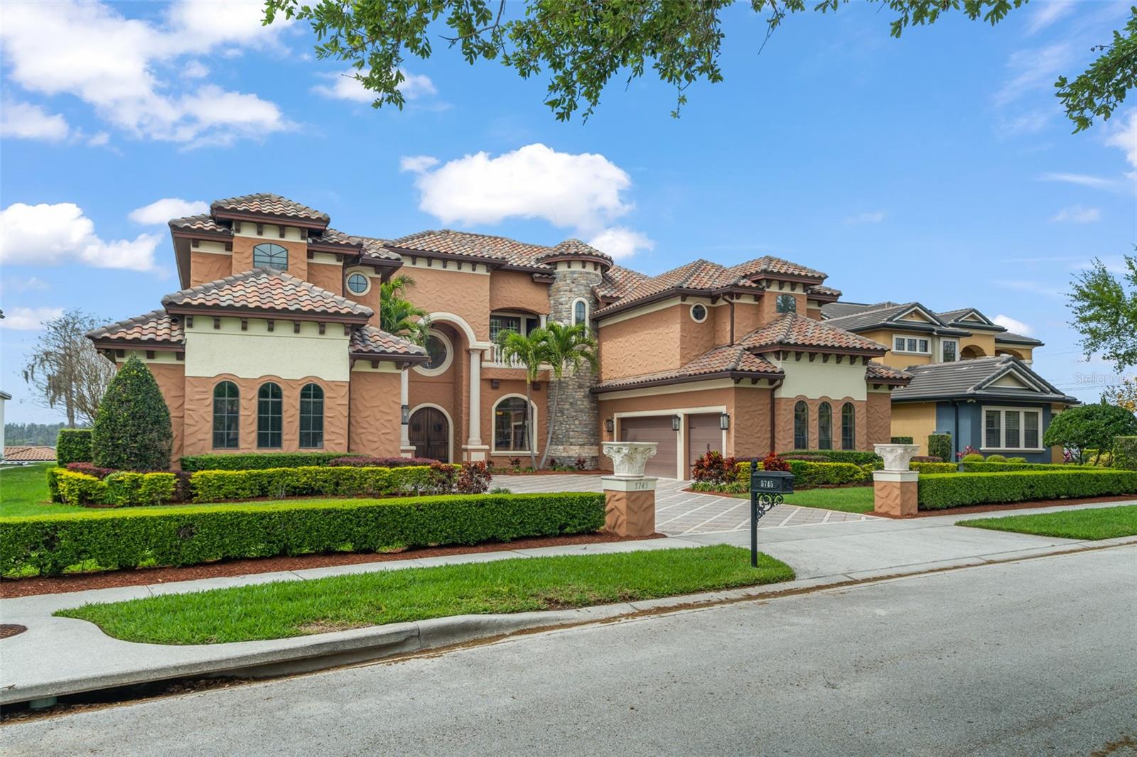 EMERSON POINTE - Residential