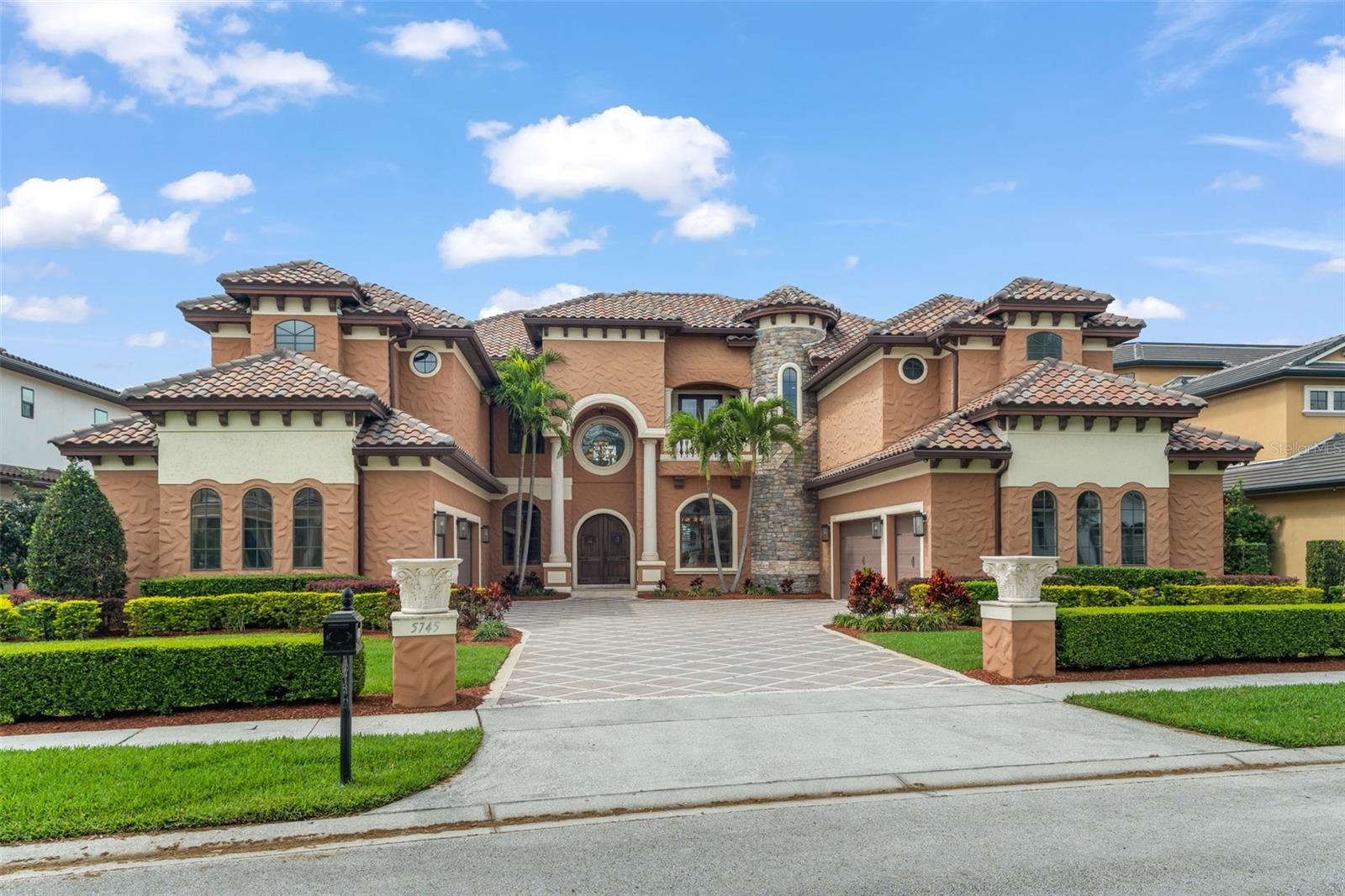 EMERSON POINTE - Residential