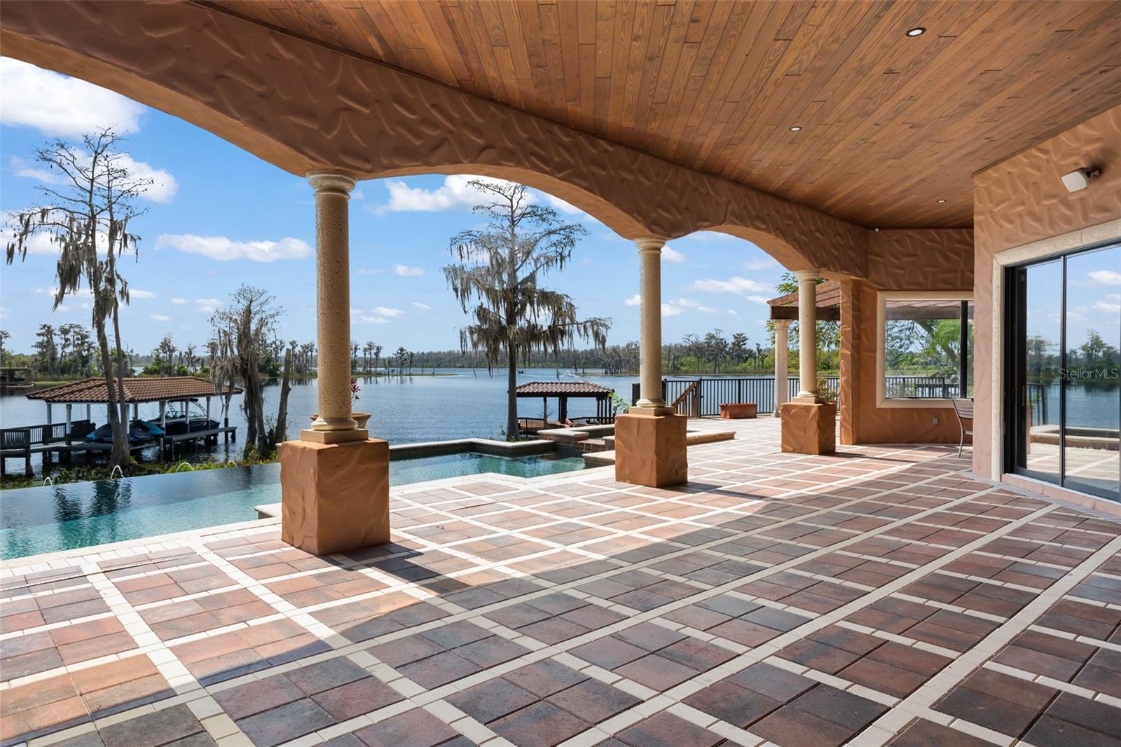 EMERSON POINTE - Residential