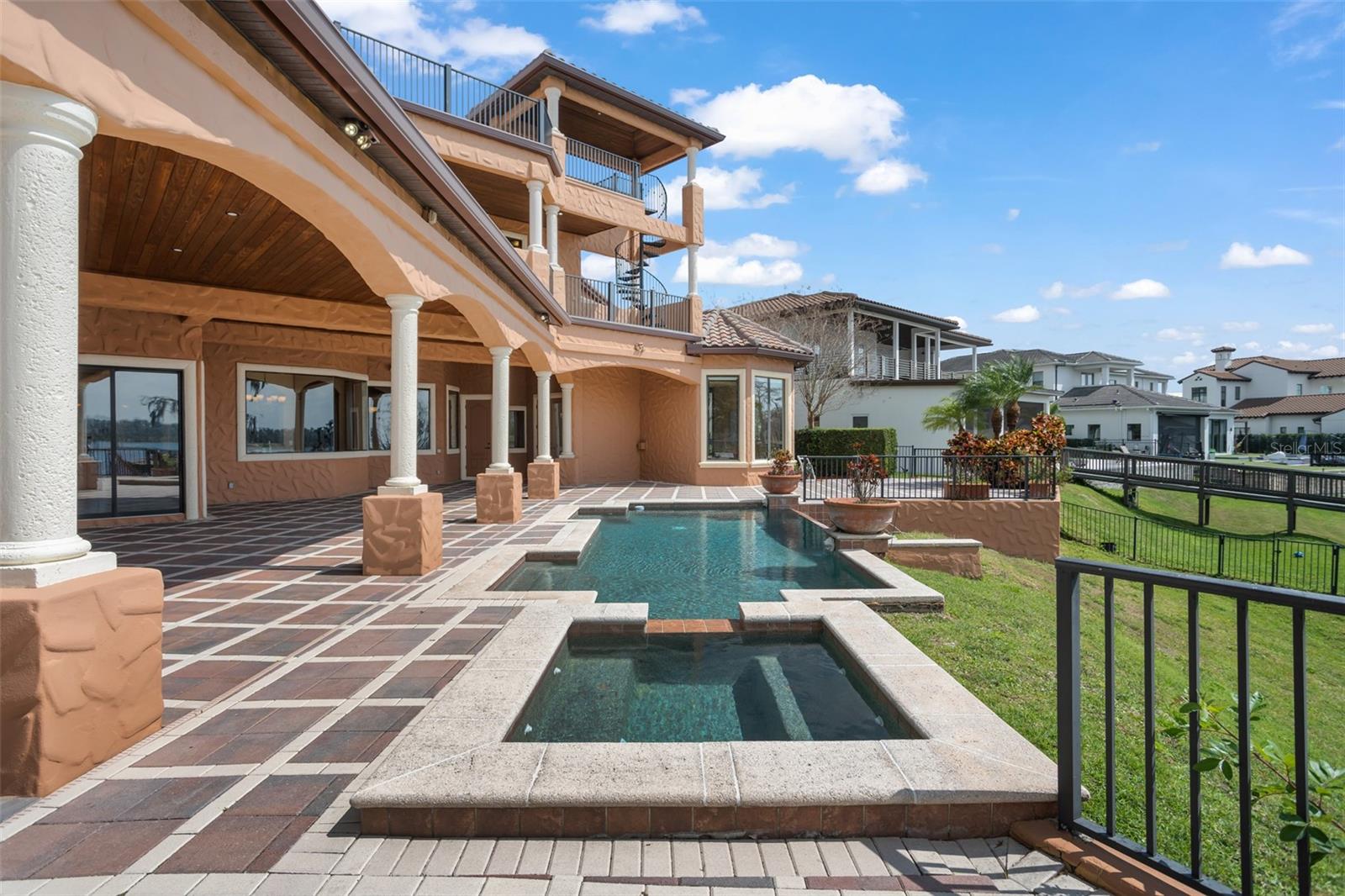 EMERSON POINTE - Residential