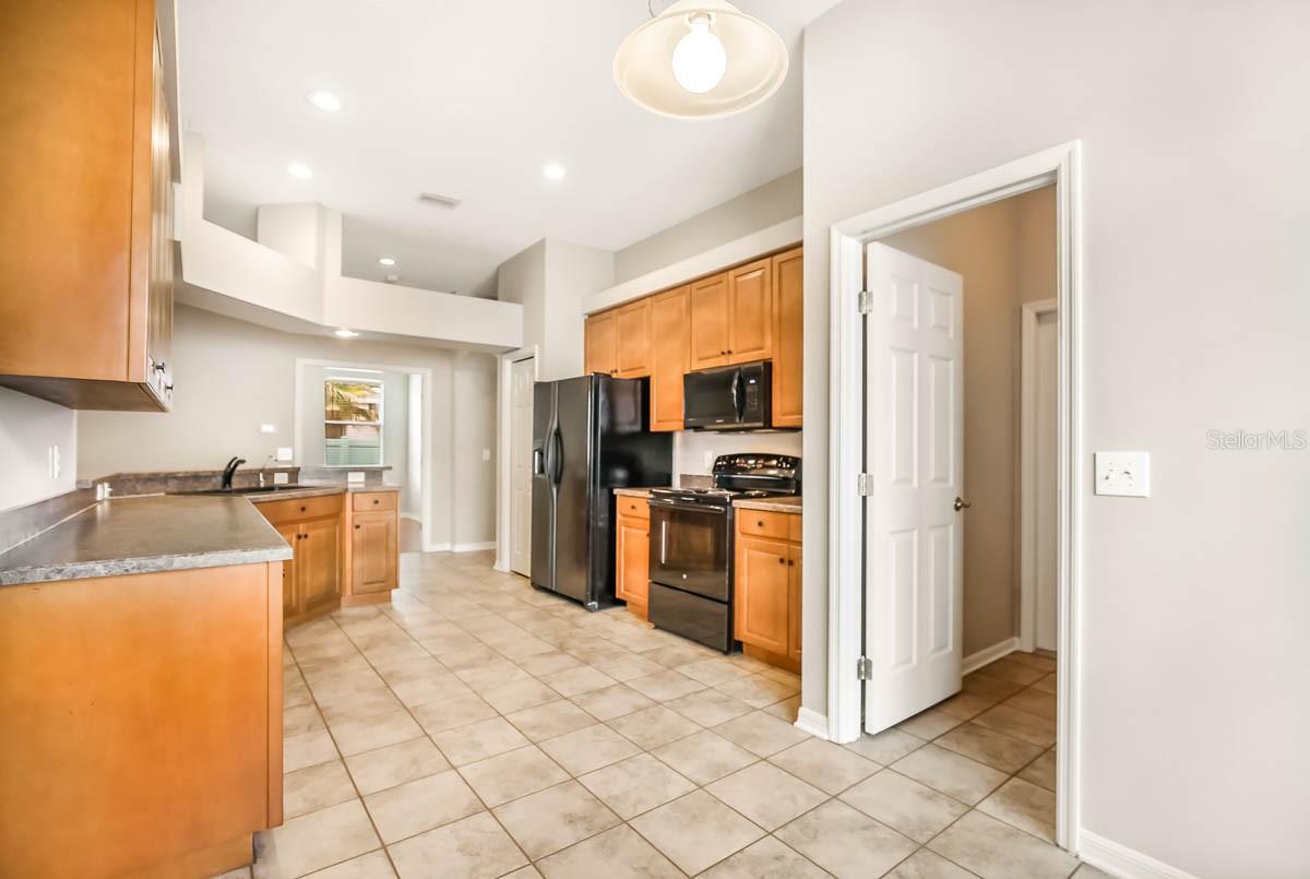 SOUTH FORK UNIT 6 - Residential Lease