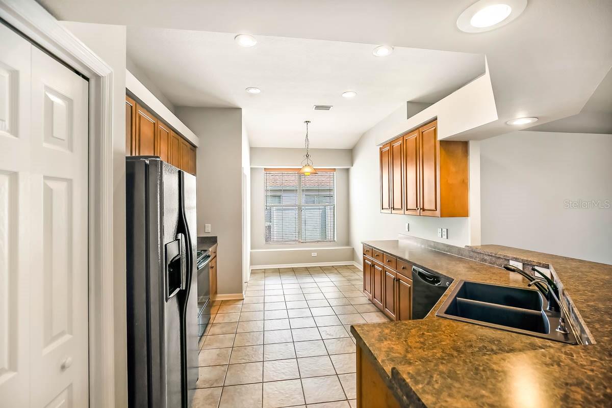 SOUTH FORK UNIT 6 - Residential Lease