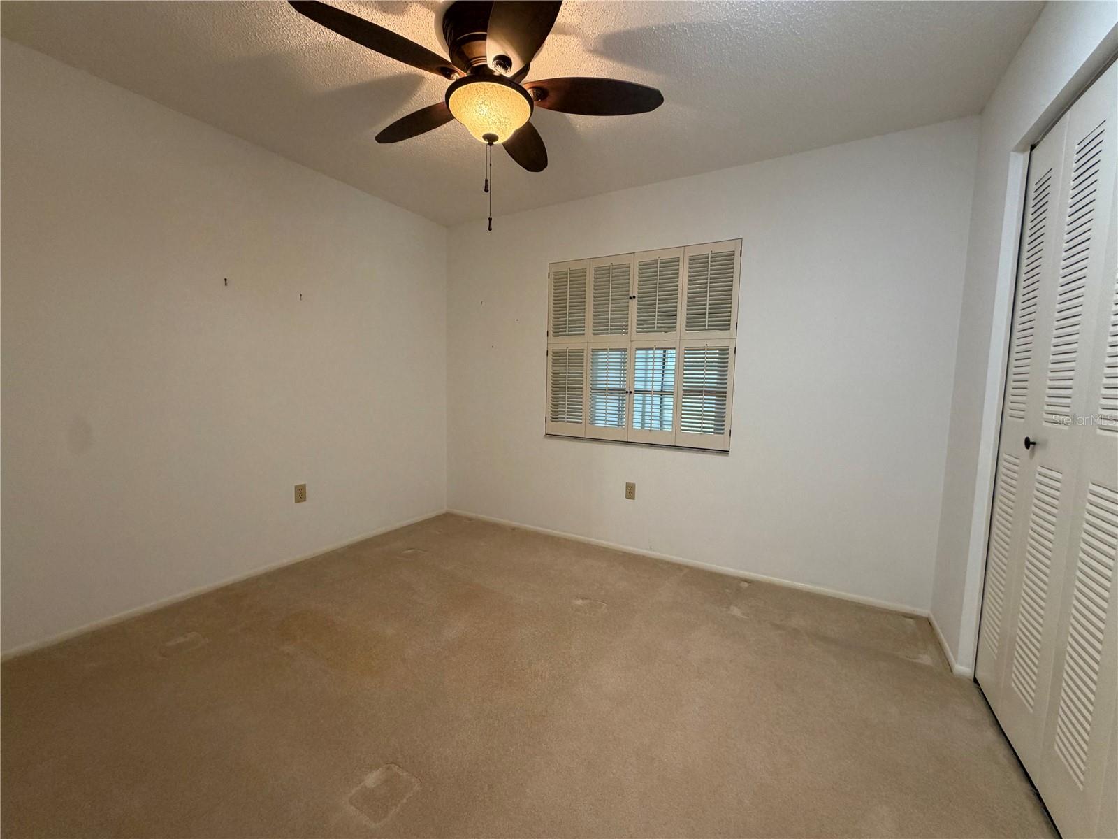 LAKE SARASOTA - Residential
