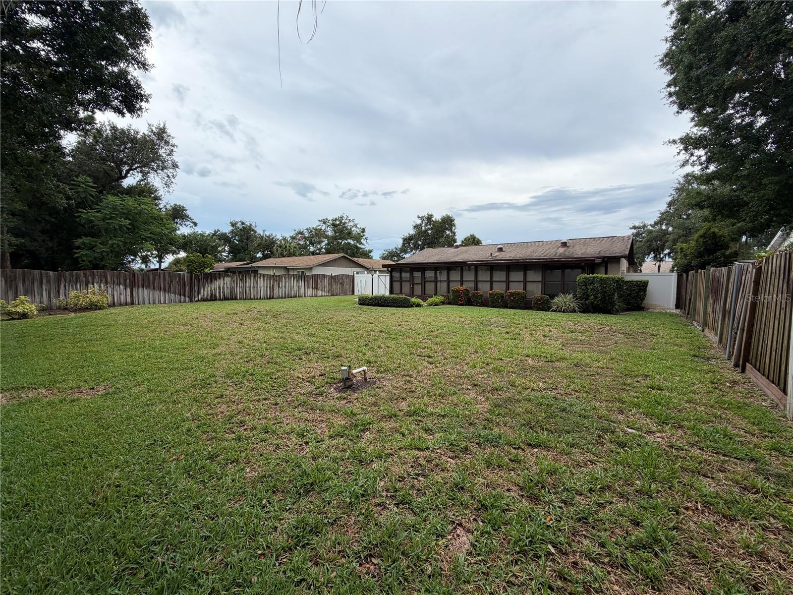 LAKE SARASOTA - Residential