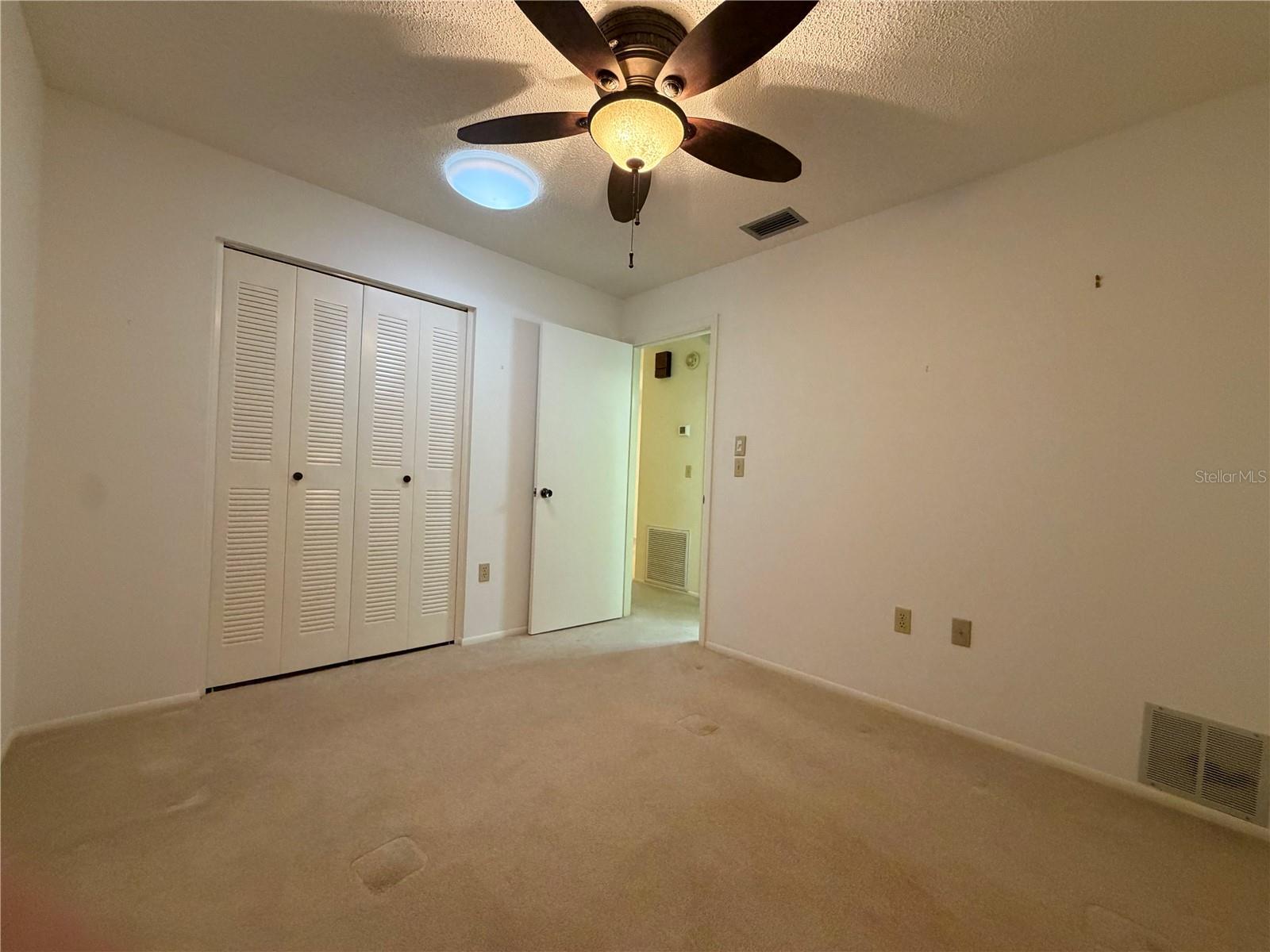LAKE SARASOTA - Residential