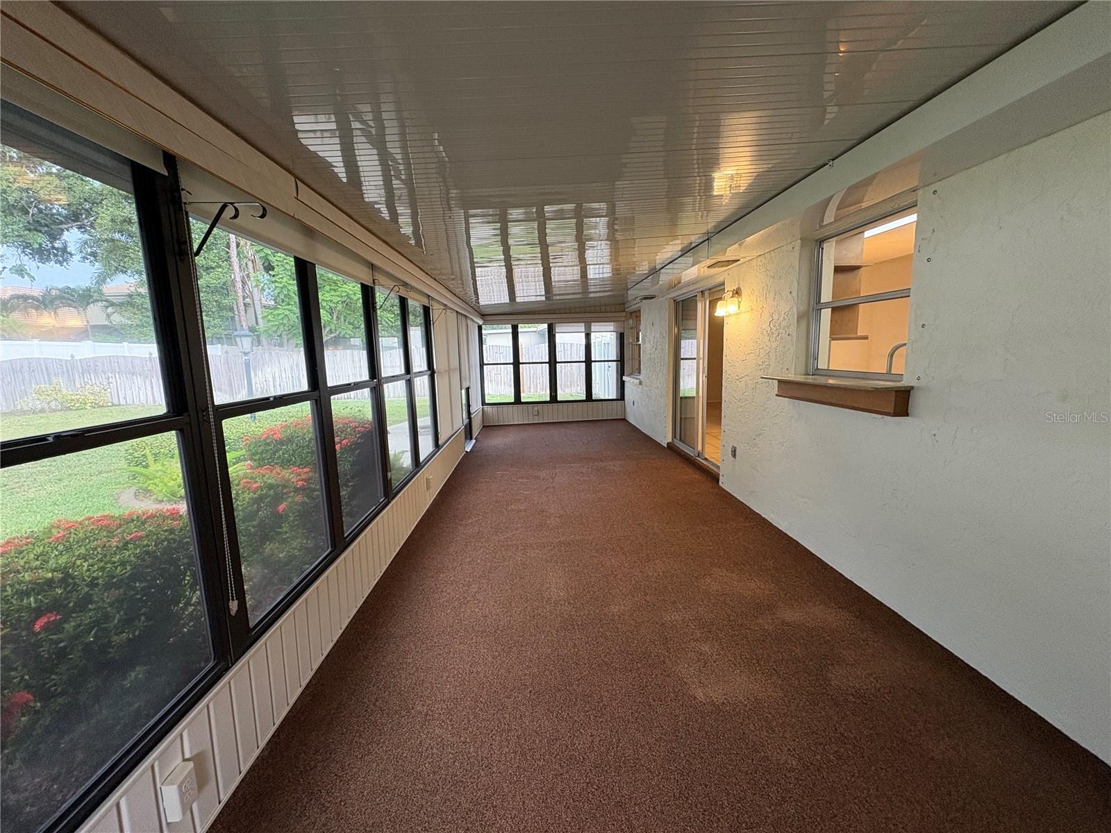 LAKE SARASOTA - Residential