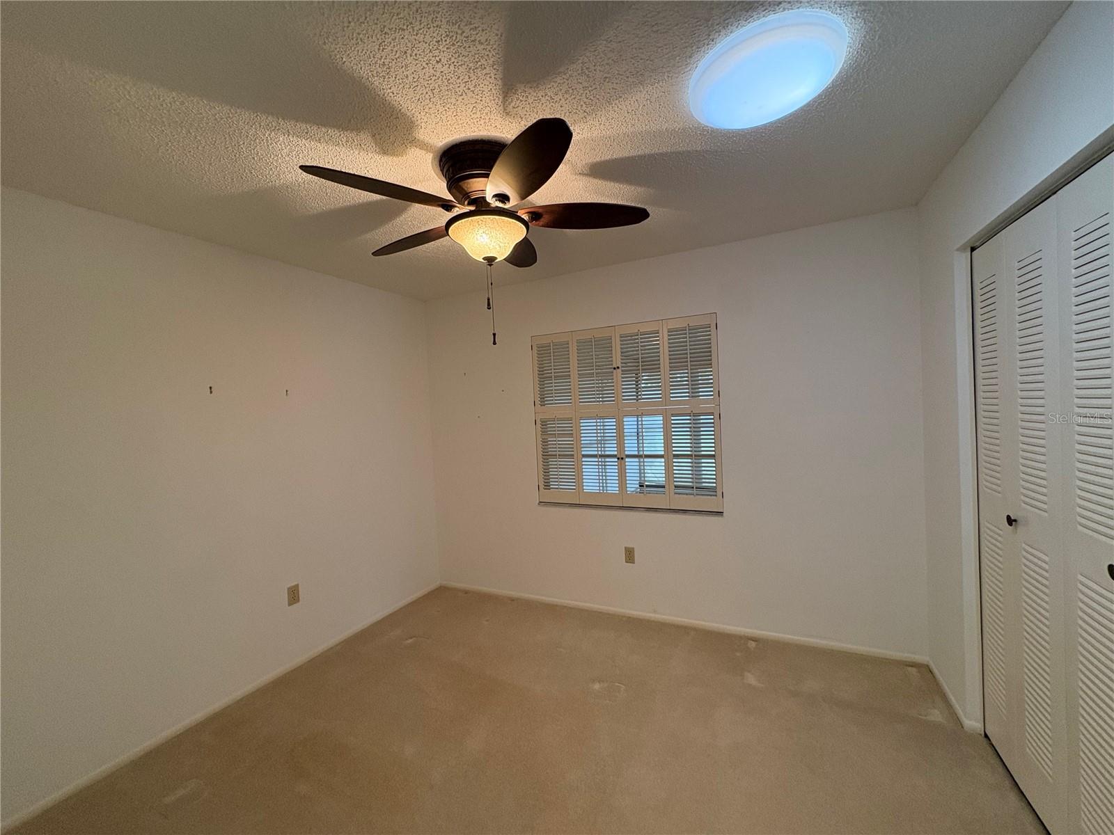 LAKE SARASOTA - Residential