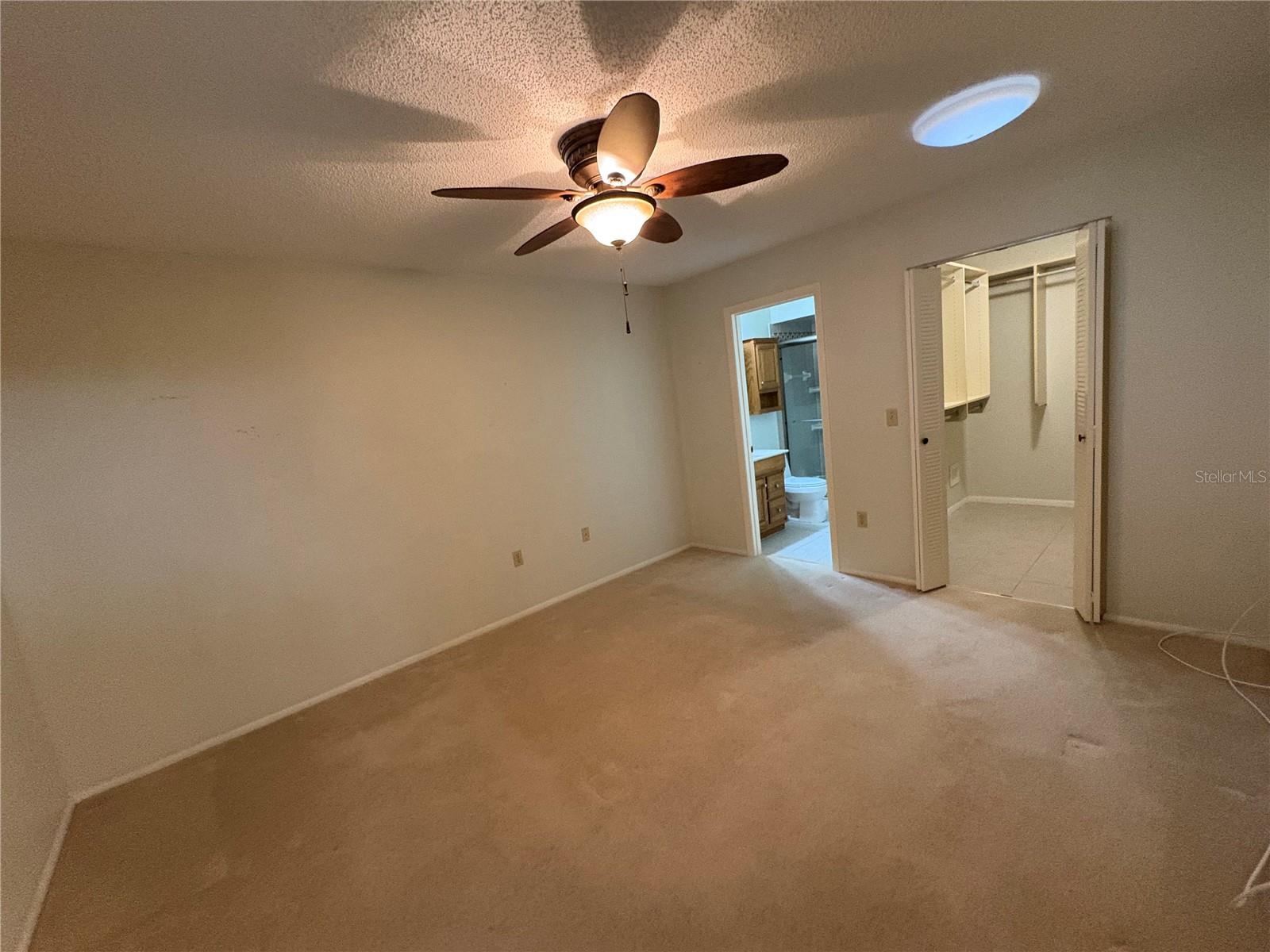 LAKE SARASOTA - Residential