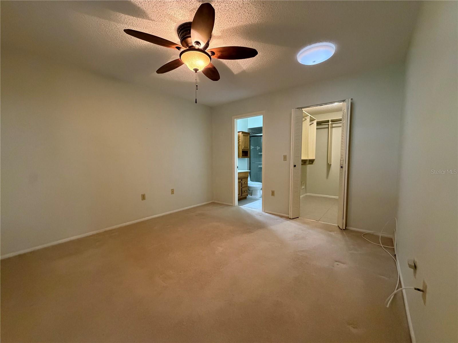 LAKE SARASOTA - Residential