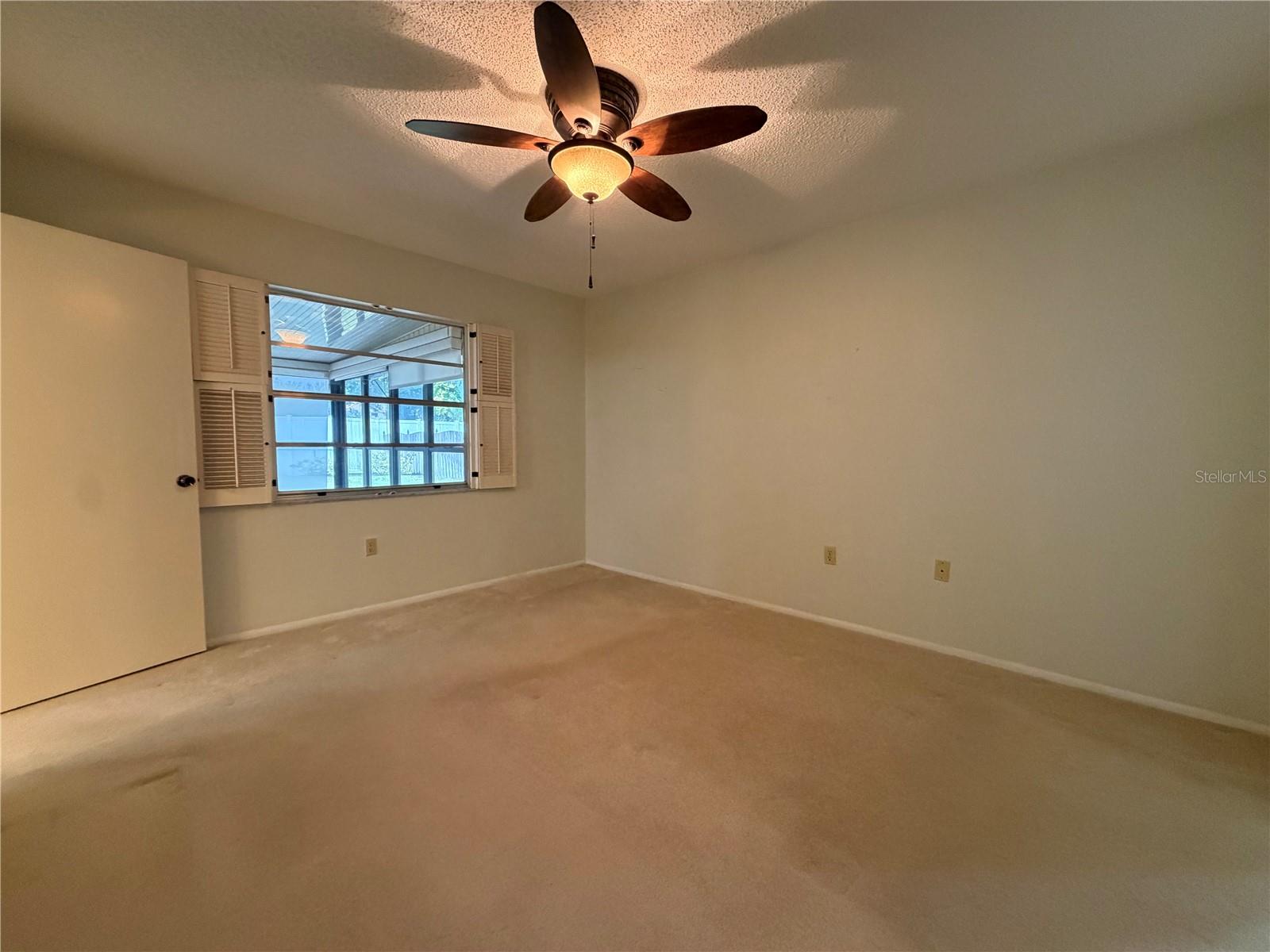 LAKE SARASOTA - Residential