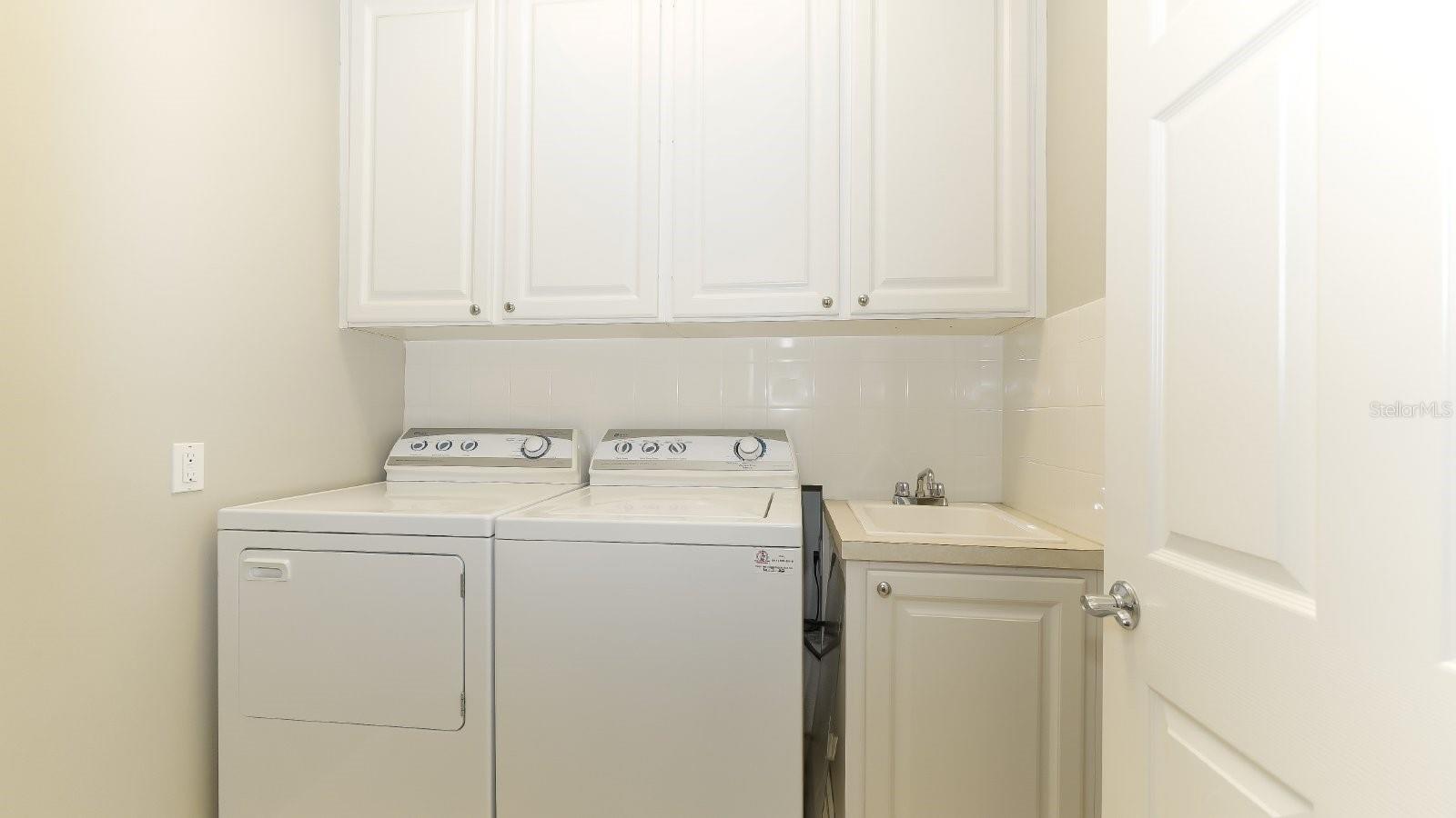 VILLAGEWALK - Residential Lease