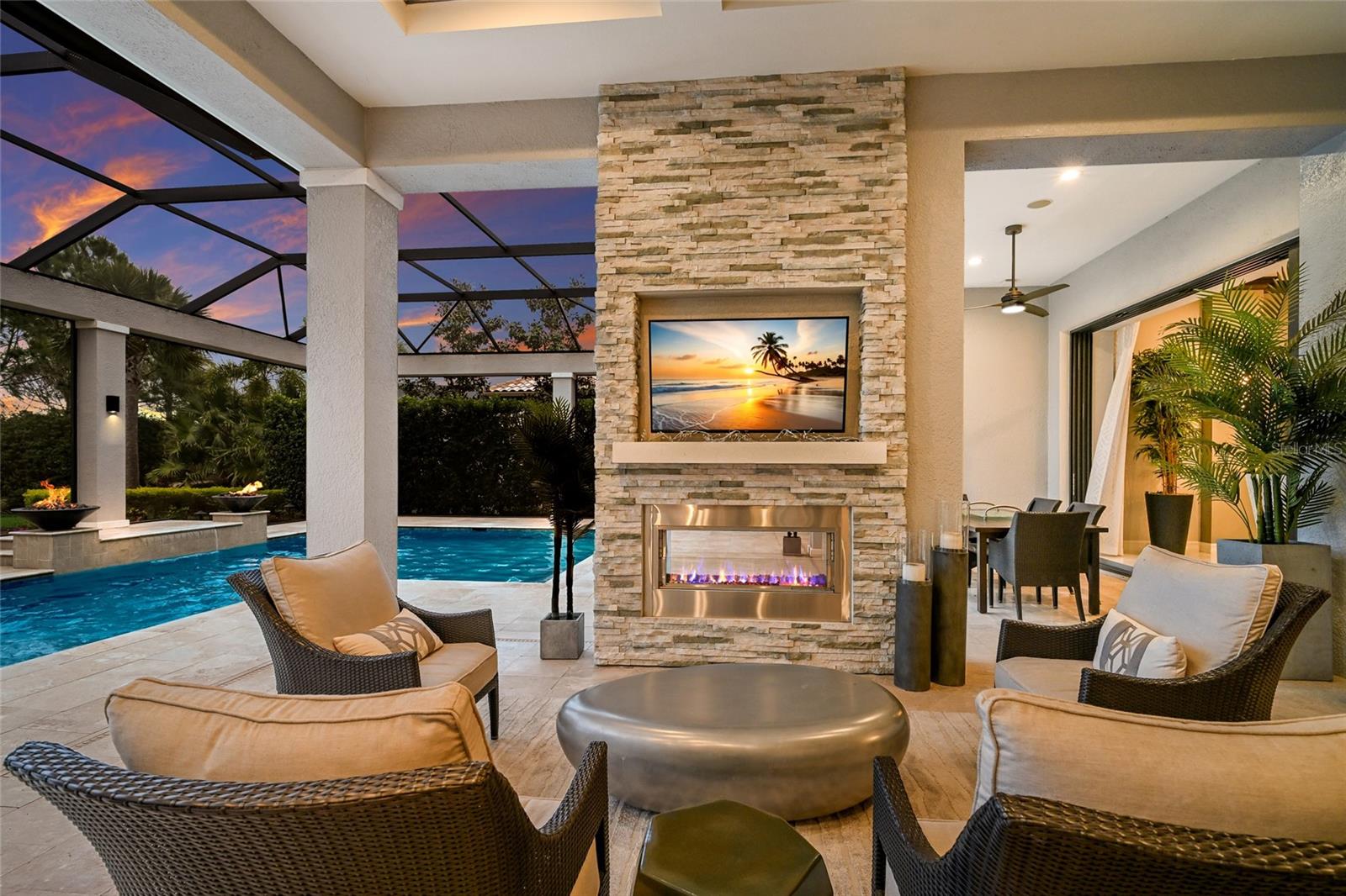 LAKE CLUB - Residential
