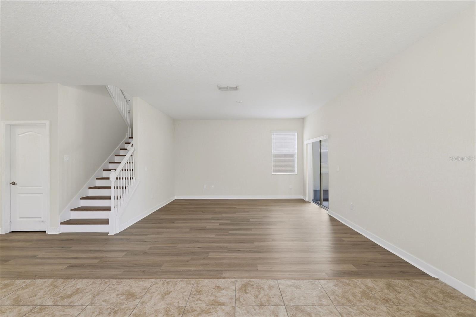 SIGNATURE LAKES PH 2 - Residential
