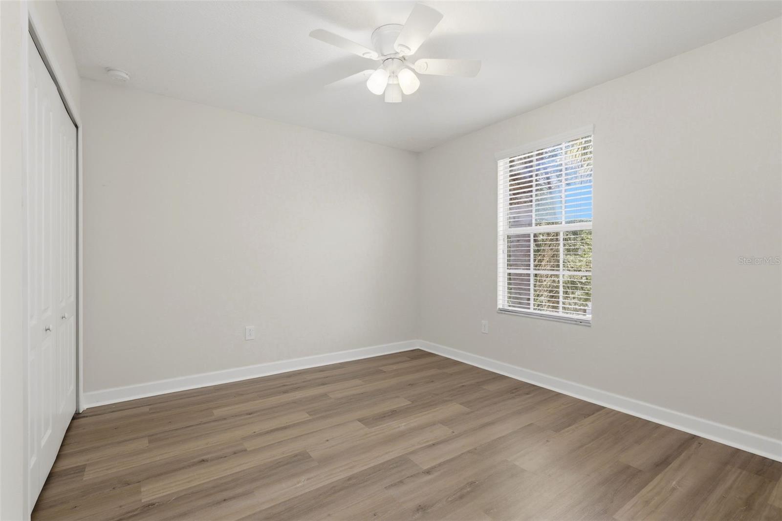 SIGNATURE LAKES PH 2 - Residential