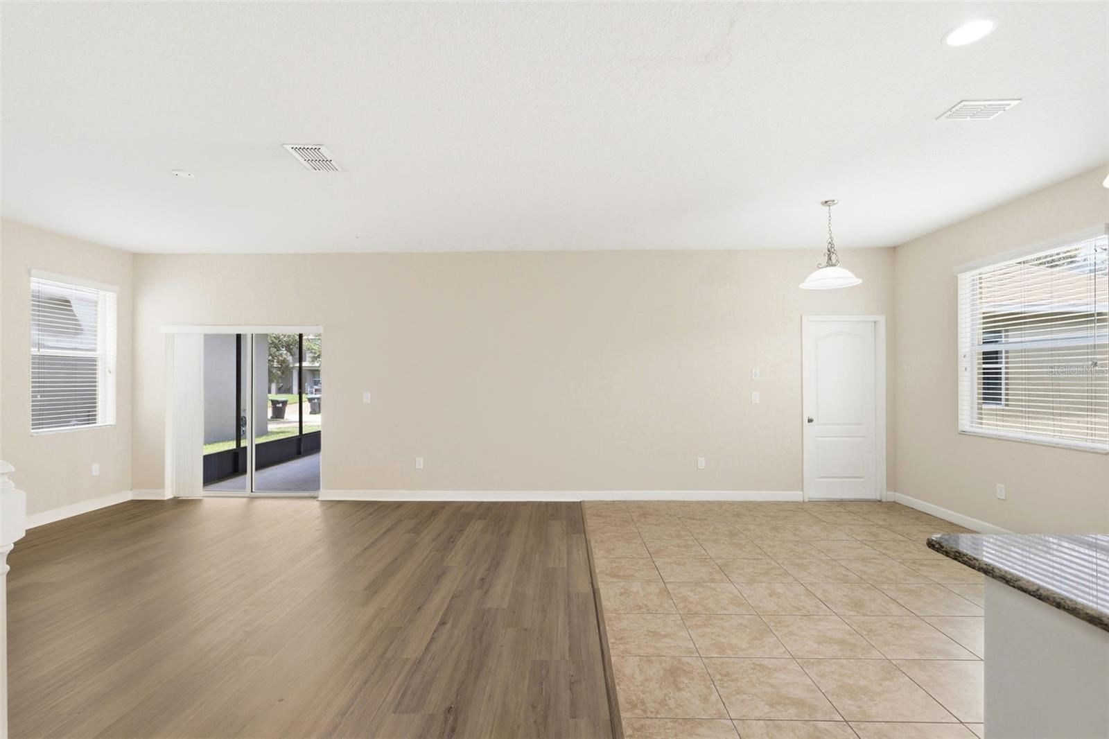 SIGNATURE LAKES PH 2 - Residential