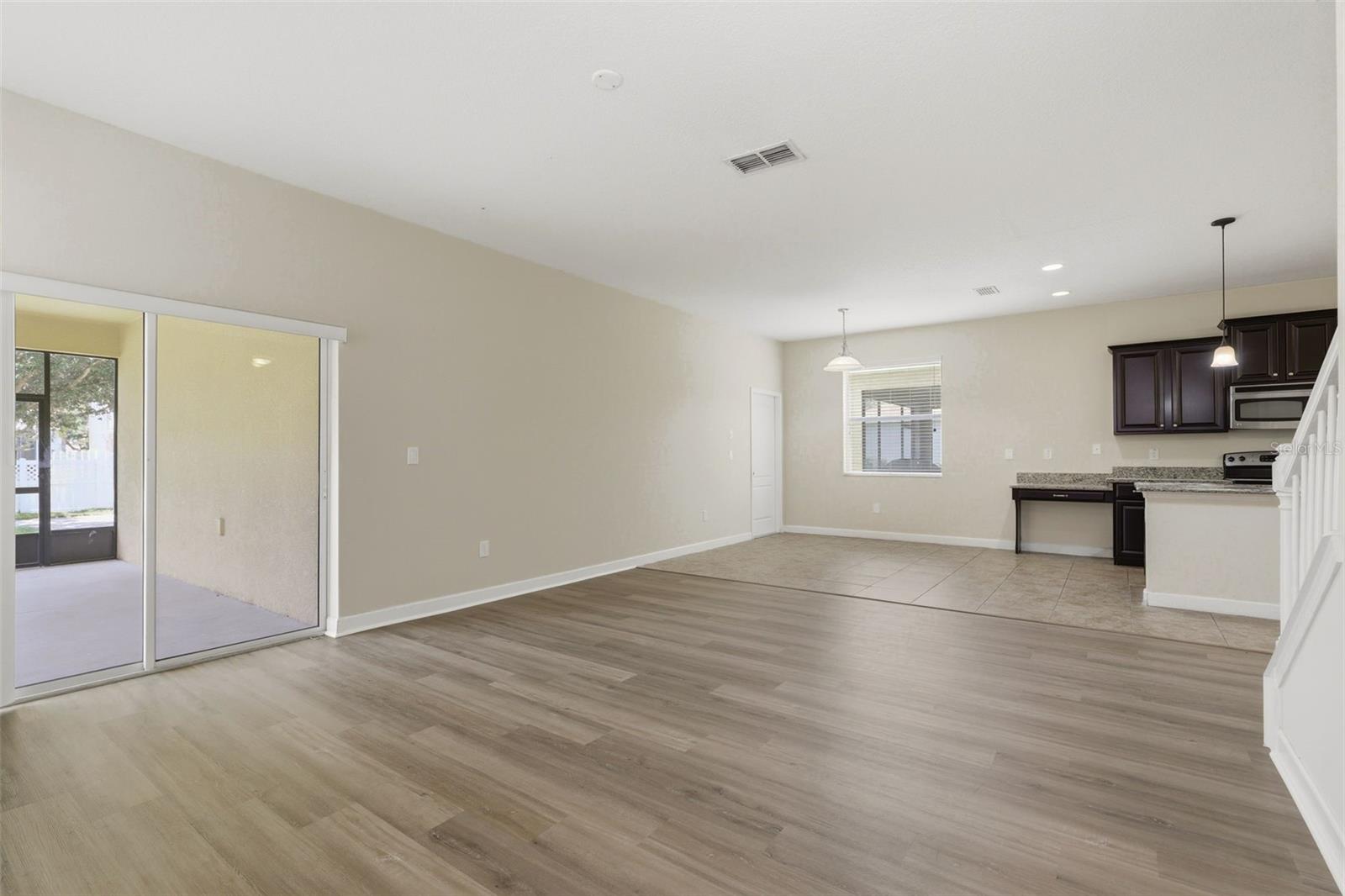 SIGNATURE LAKES PH 2 - Residential