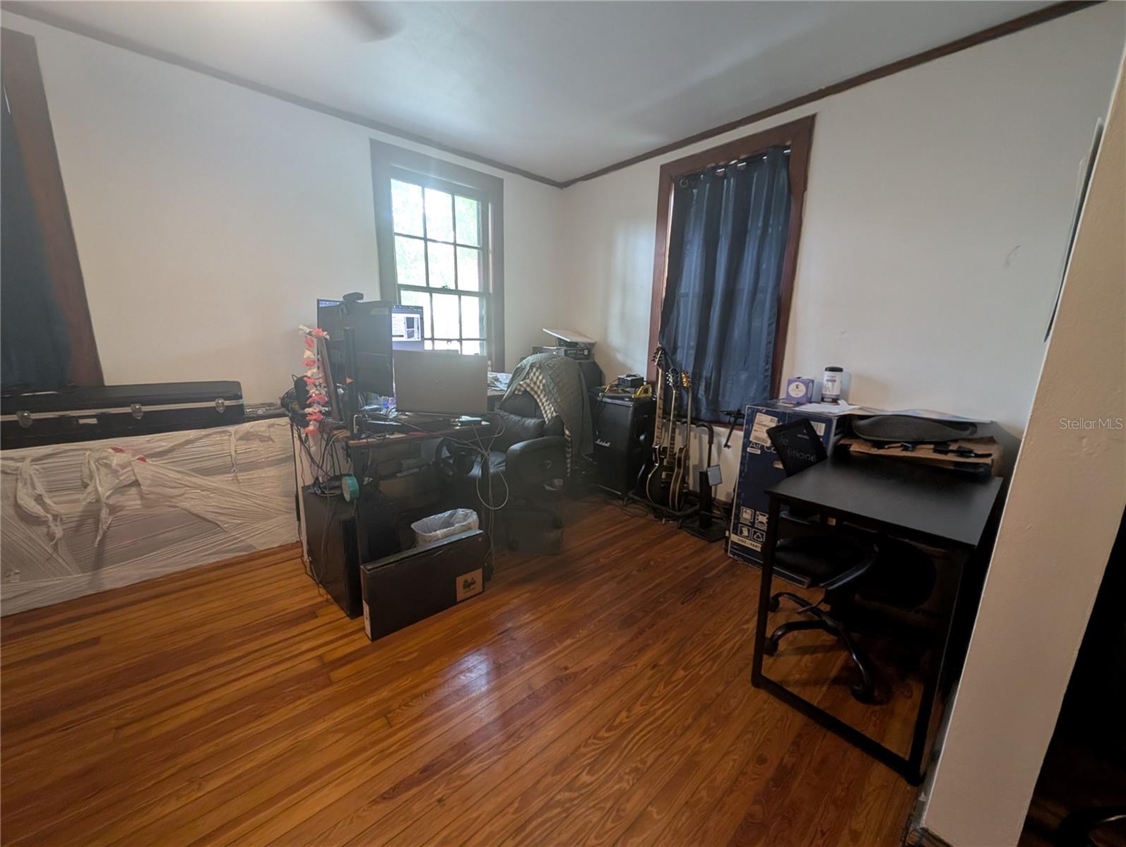 CARLISLE J A &CARLISLE ESTATE LANDS - Residential Lease