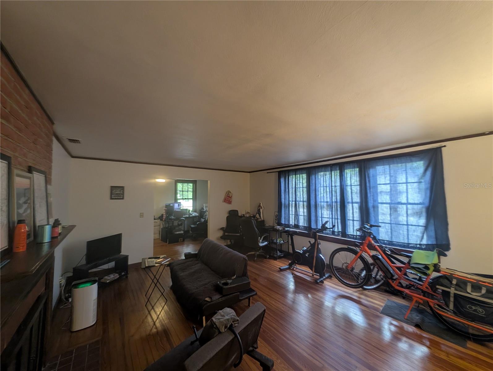 CARLISLE J A &CARLISLE ESTATE LANDS - Residential Lease