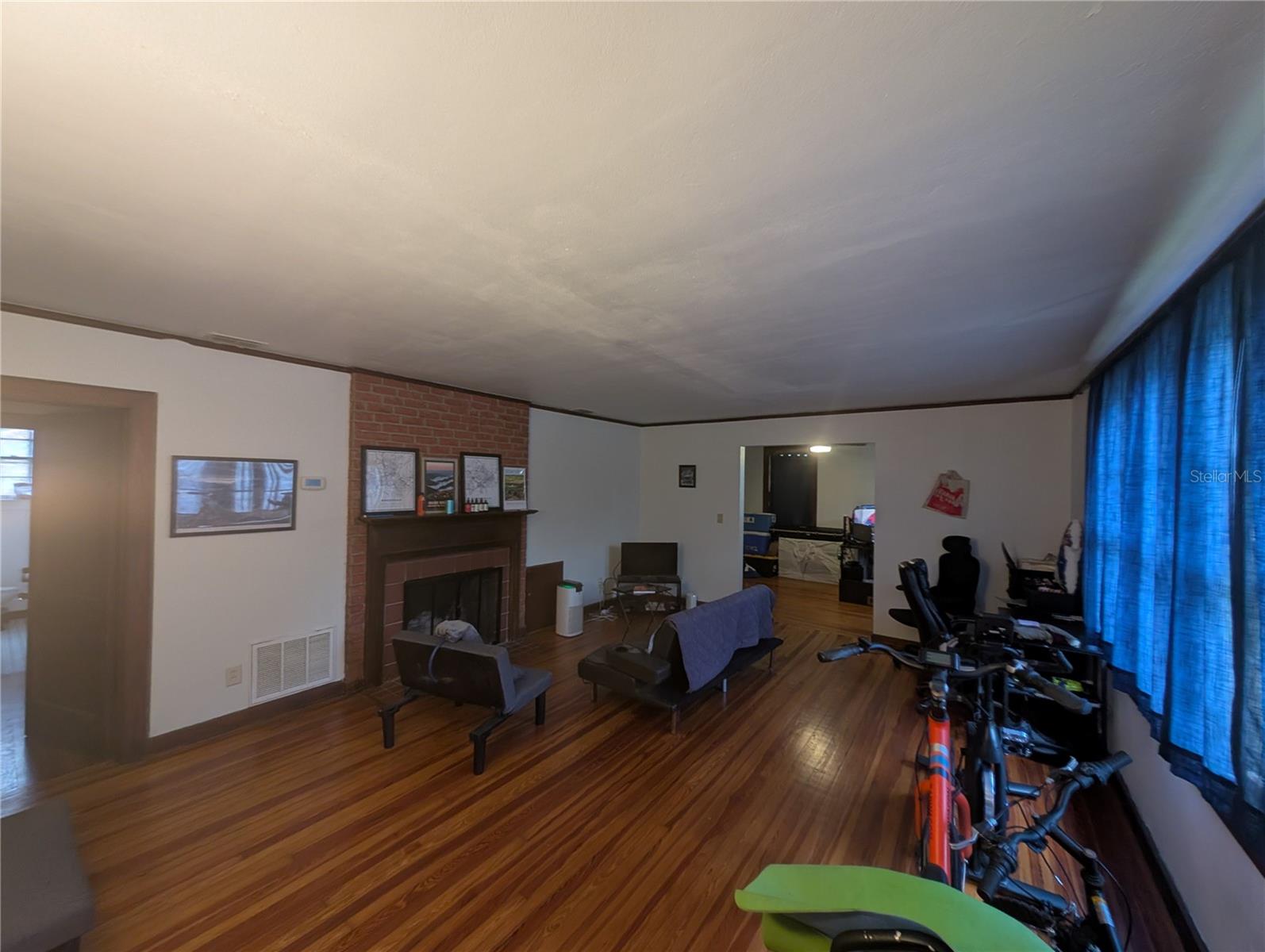 CARLISLE J A &CARLISLE ESTATE LANDS - Residential Lease