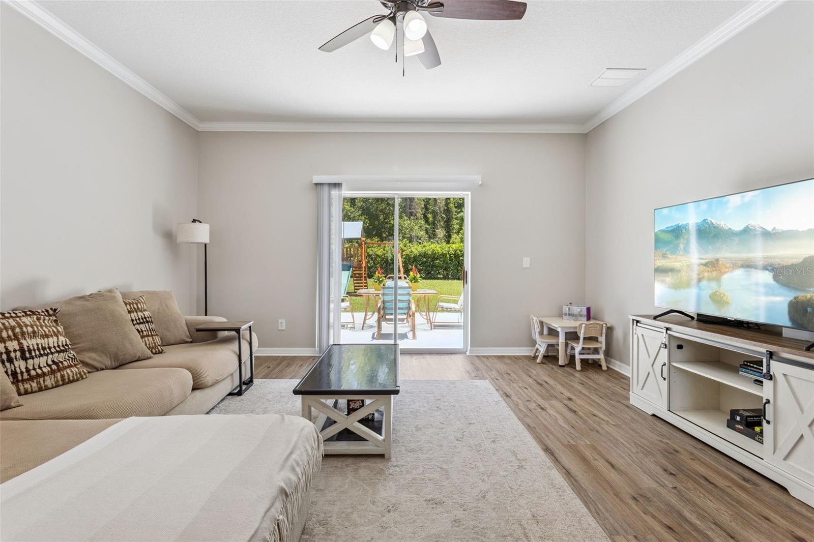 WINDSONG/LEESBURG - Residential