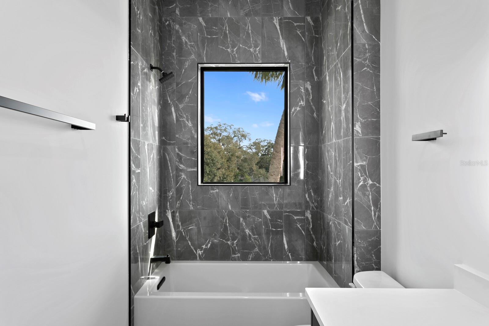 HENDERSON BEACH - Residential