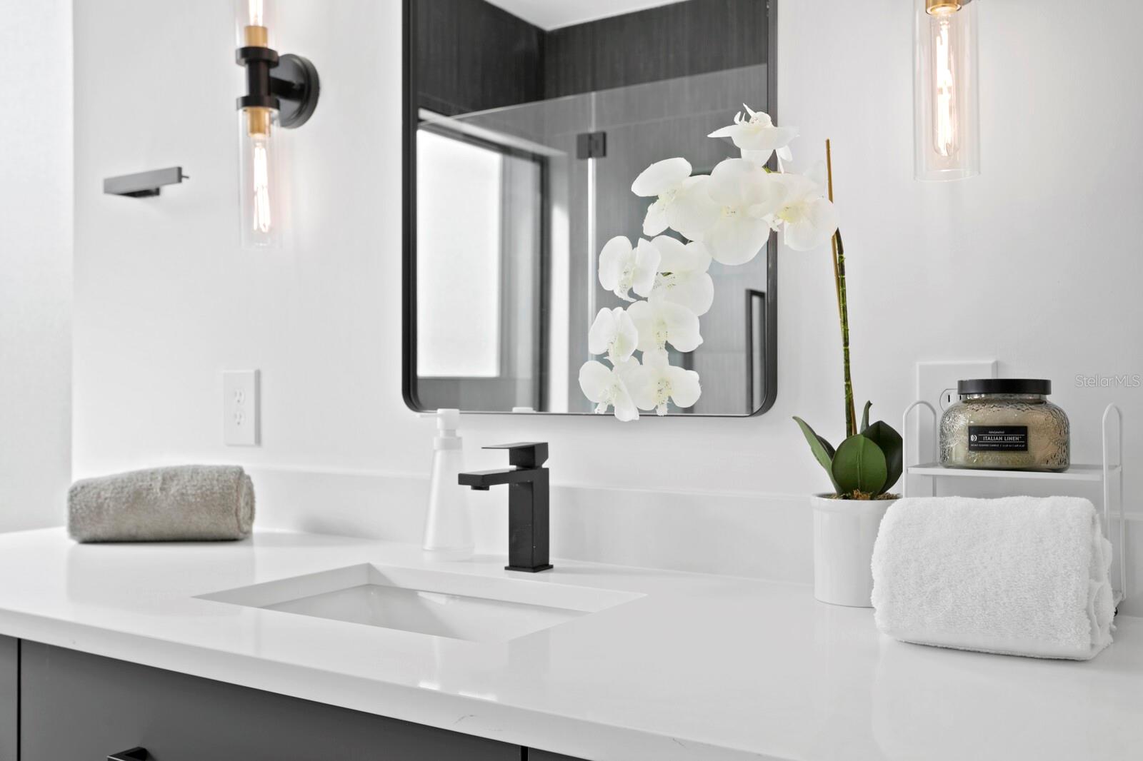 HENDERSON BEACH - Residential
