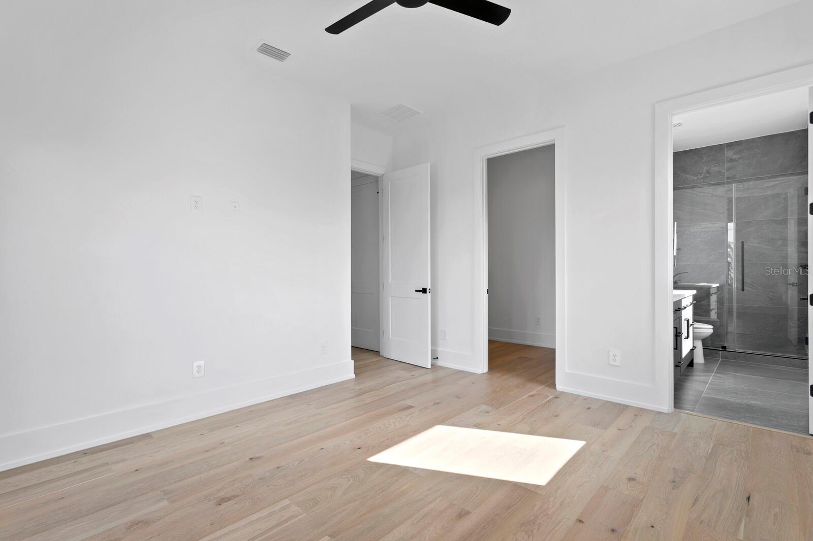 HENDERSON BEACH - Residential