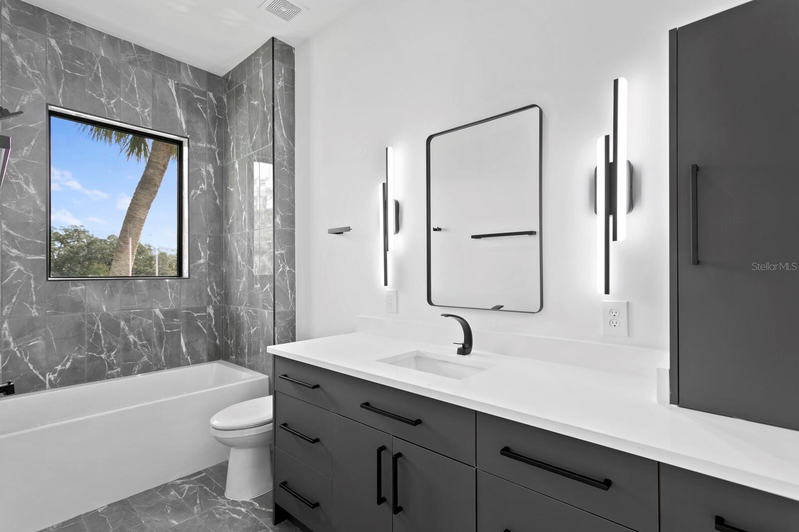 HENDERSON BEACH - Residential