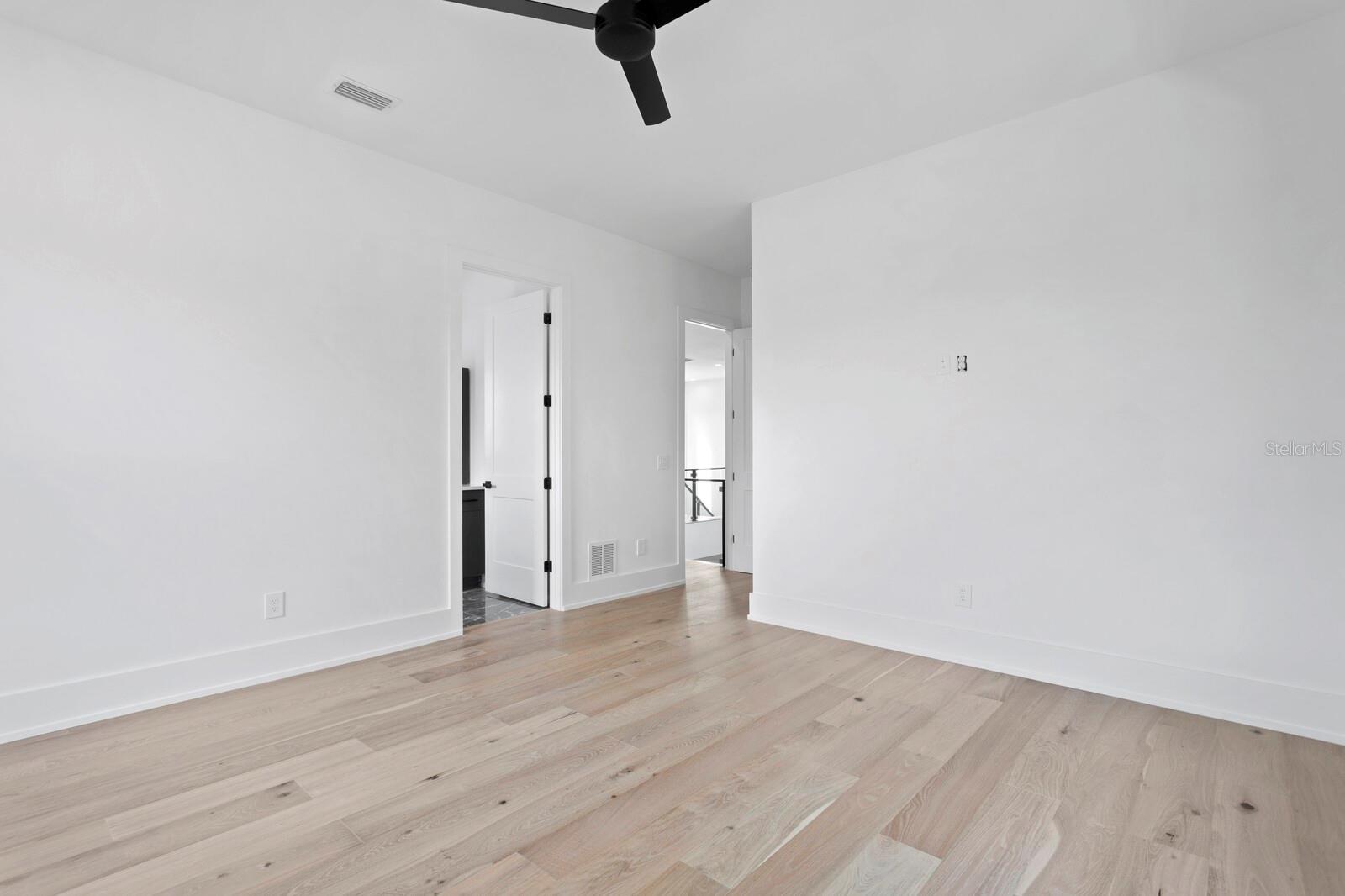 HENDERSON BEACH - Residential