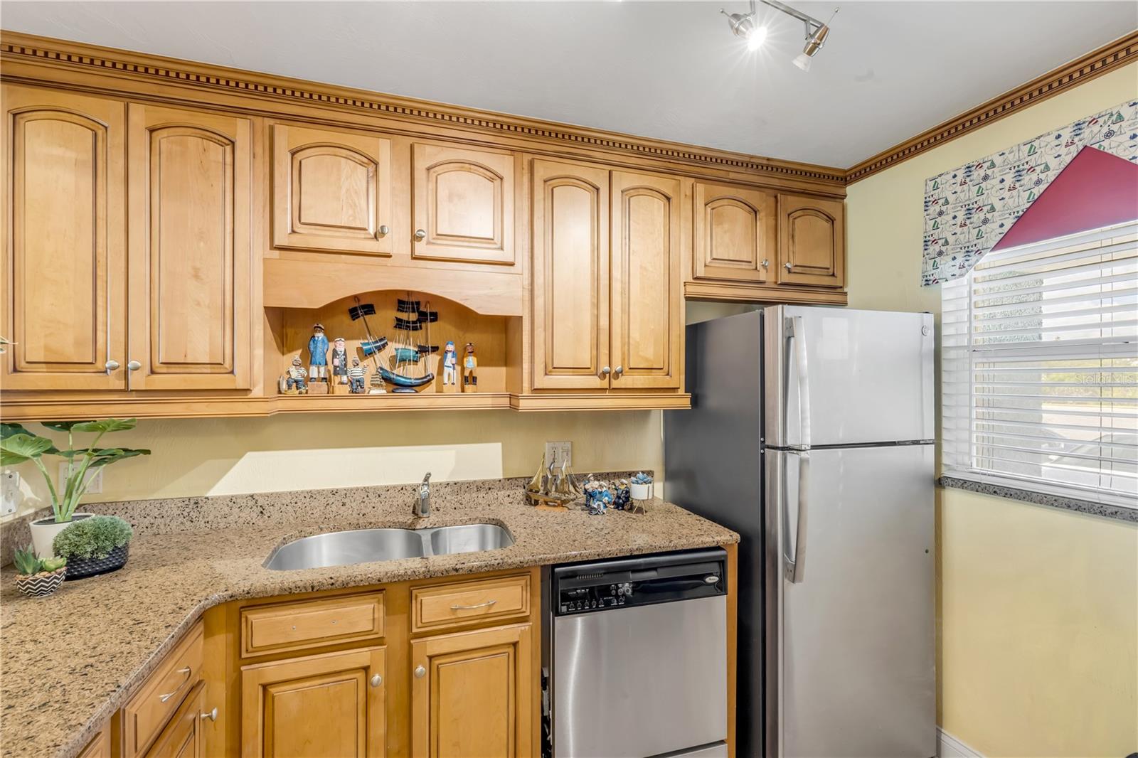 SEACOAST GARDENS CONDO - Residential
