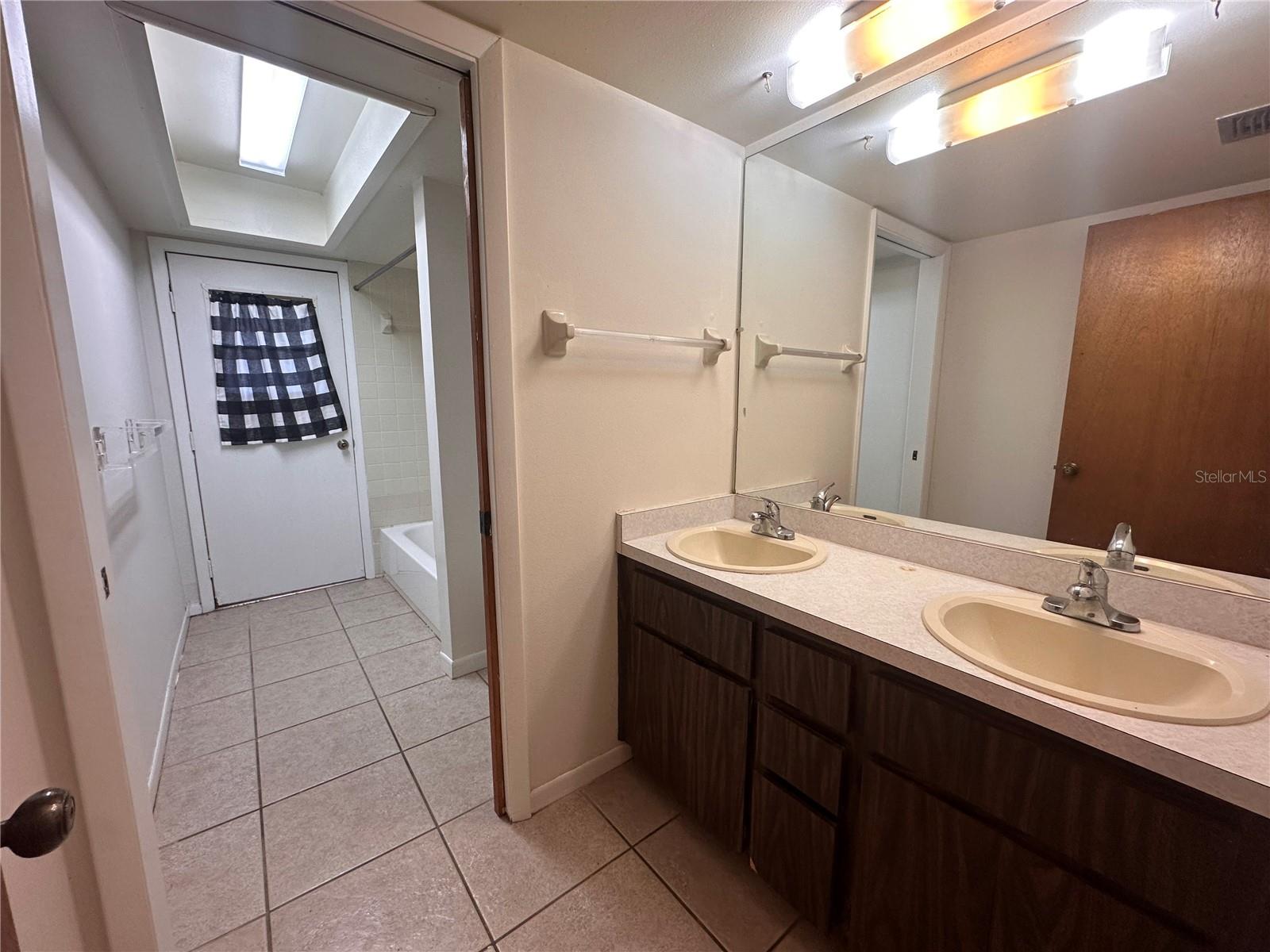 BLUE LAKE RIDGE - Residential Lease