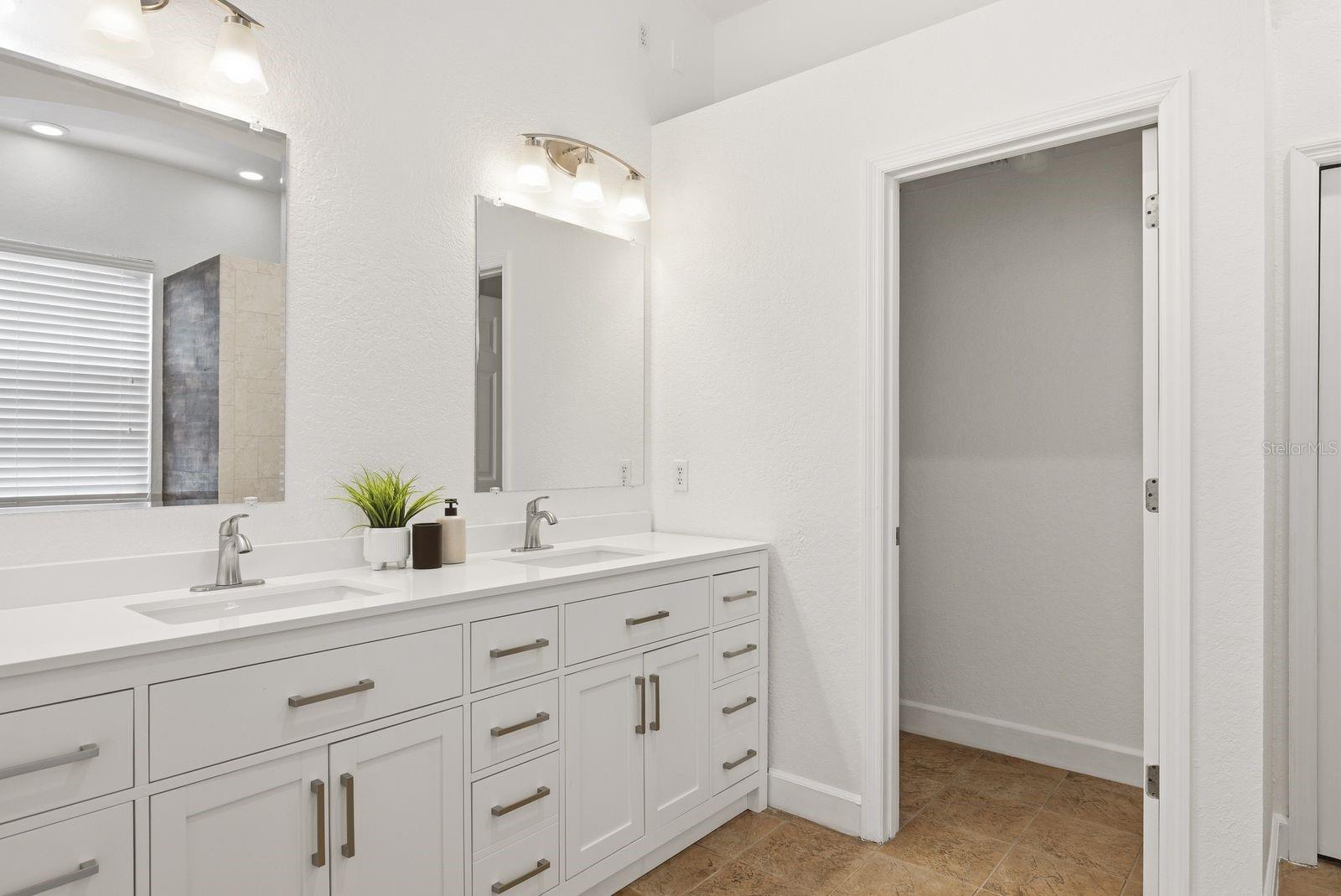 CARLTON RIDGE - Residential