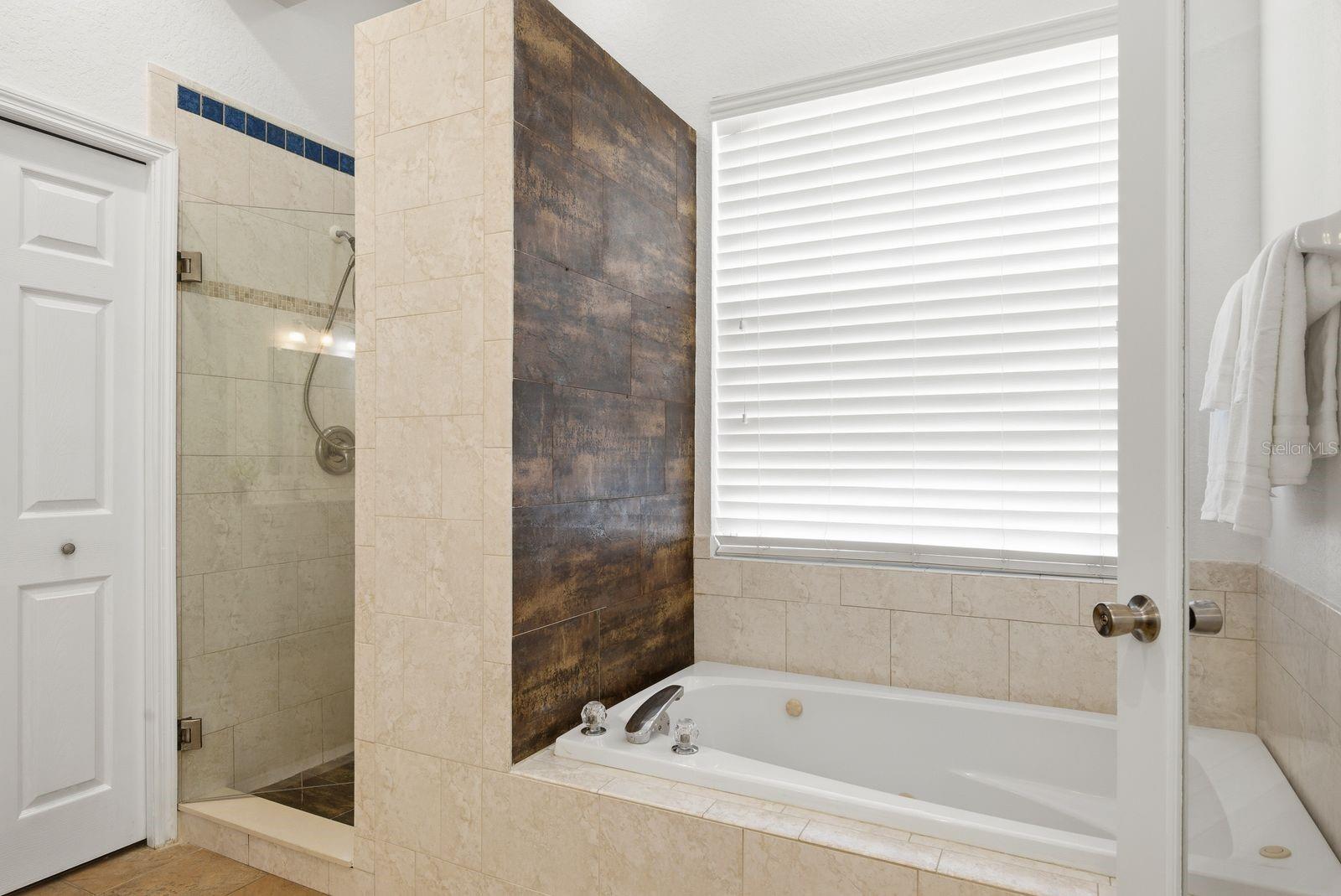 CARLTON RIDGE - Residential