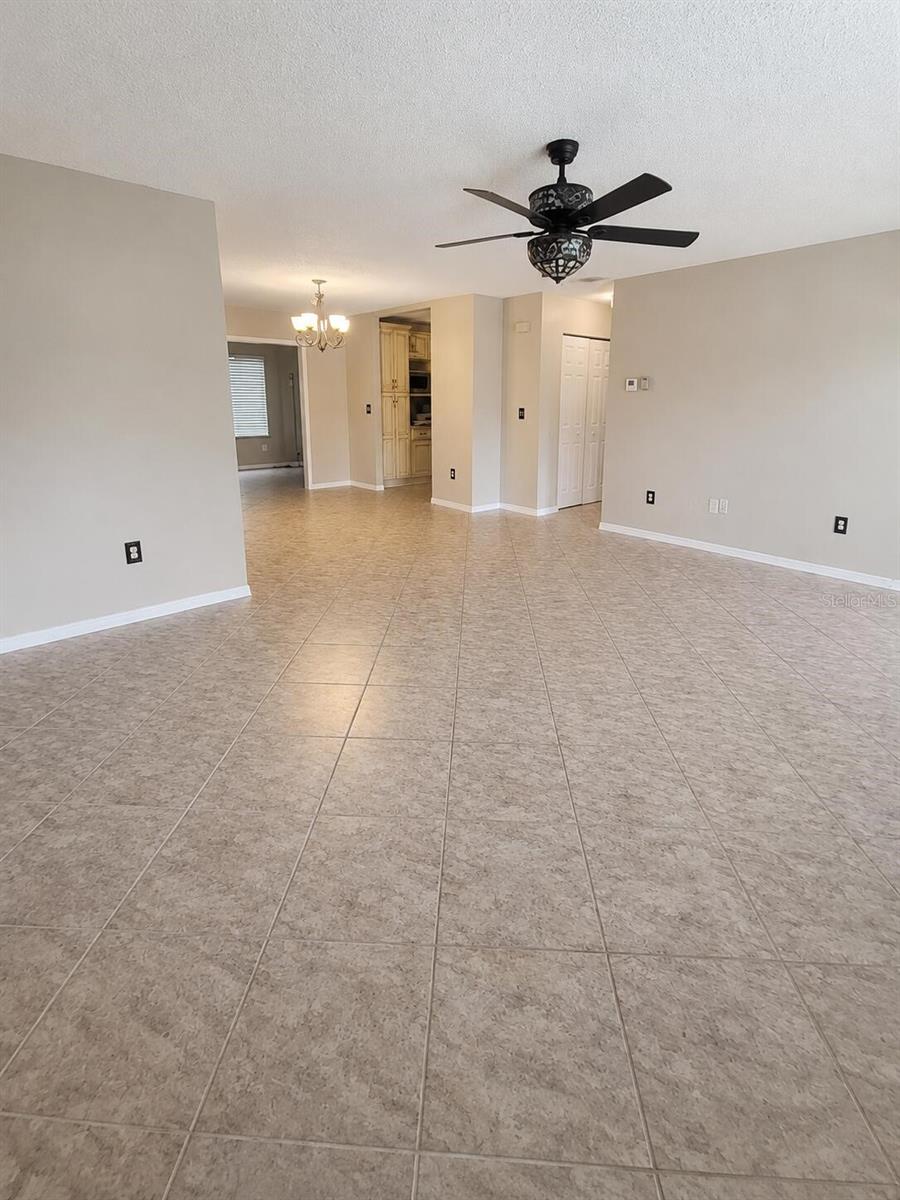 SPRUCE CREEK 04 - Residential