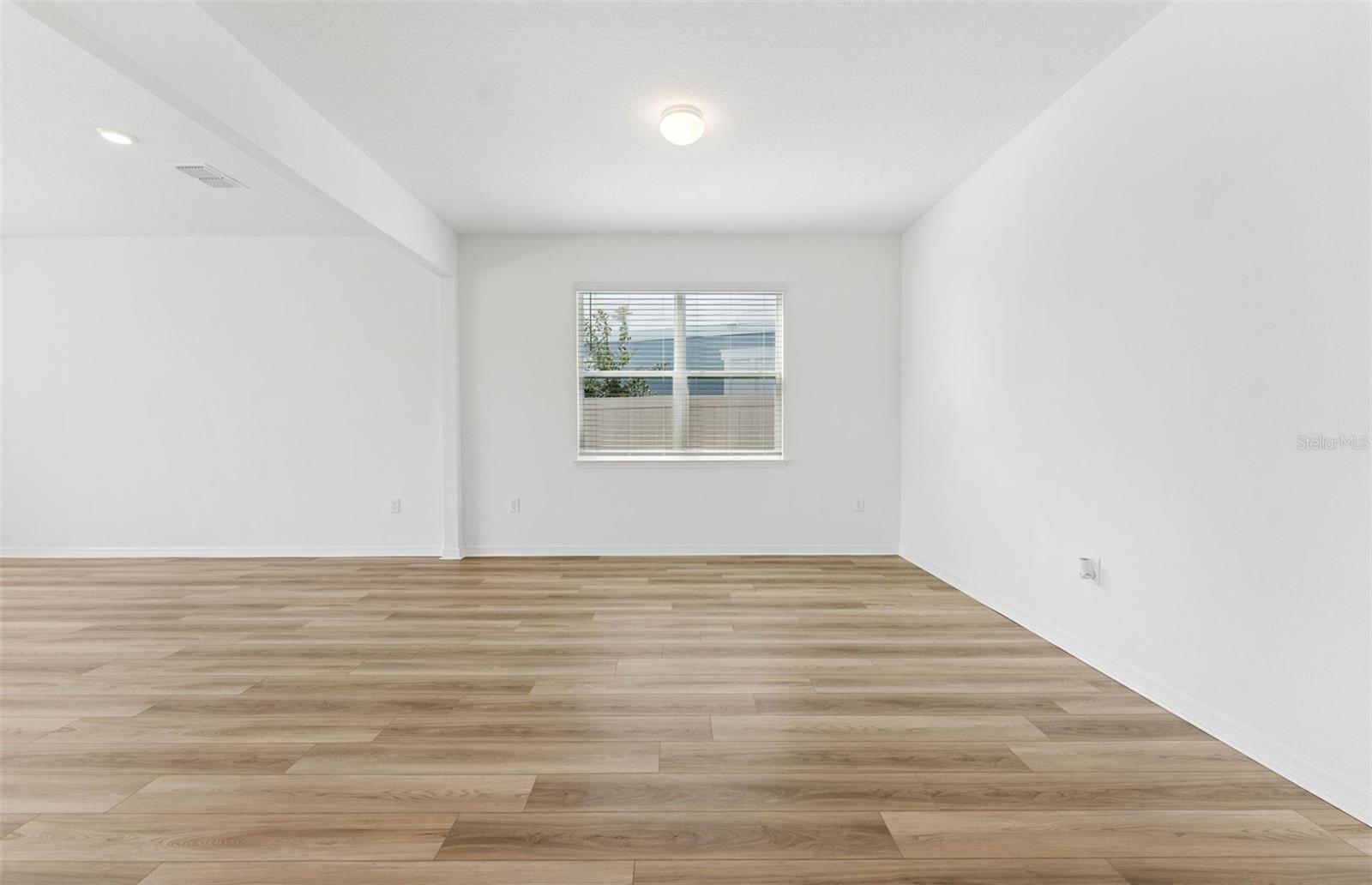 SILVERLAKE PHASE 2 - Residential