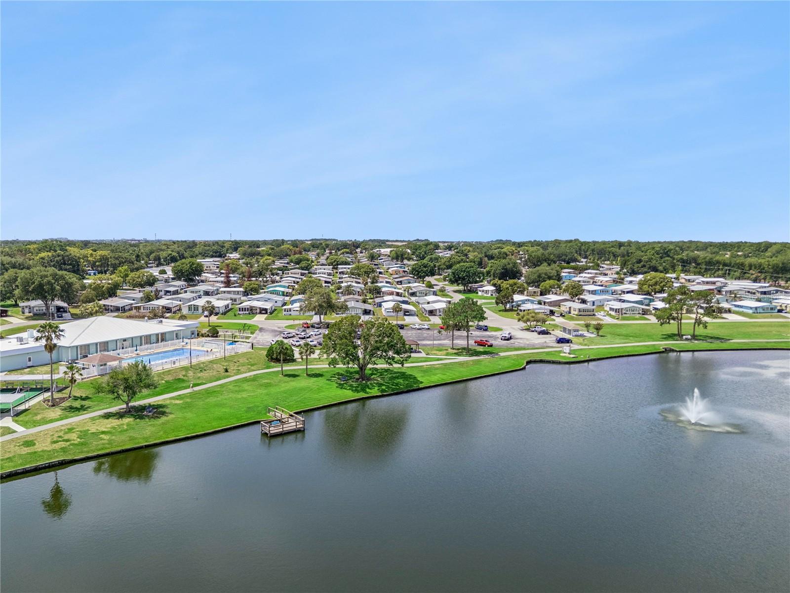 FOXWOOD LAKE ESTATES PH 01 - Residential