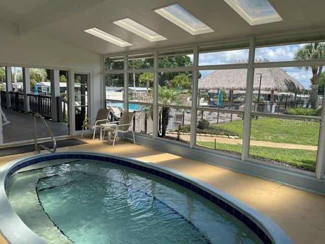 FOXWOOD LAKE ESTATES PH 01 - Residential