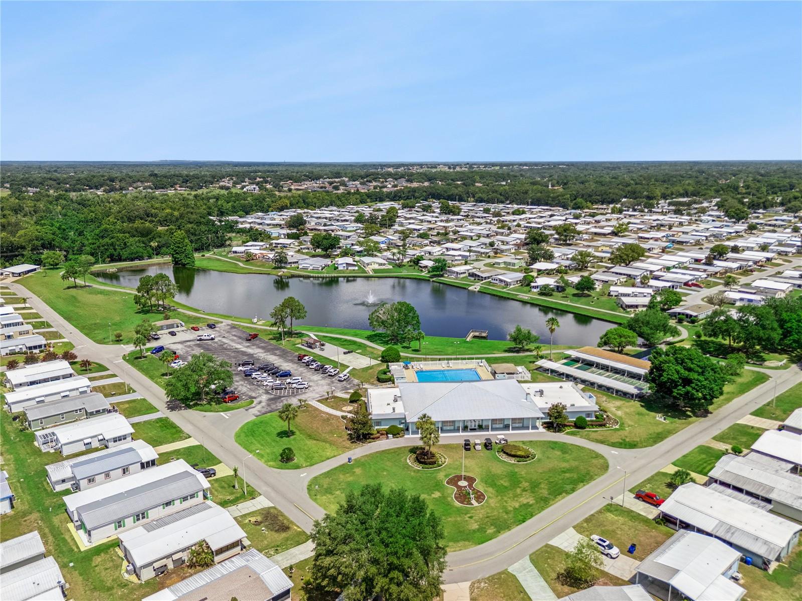 FOXWOOD LAKE ESTATES PH 01 - Residential