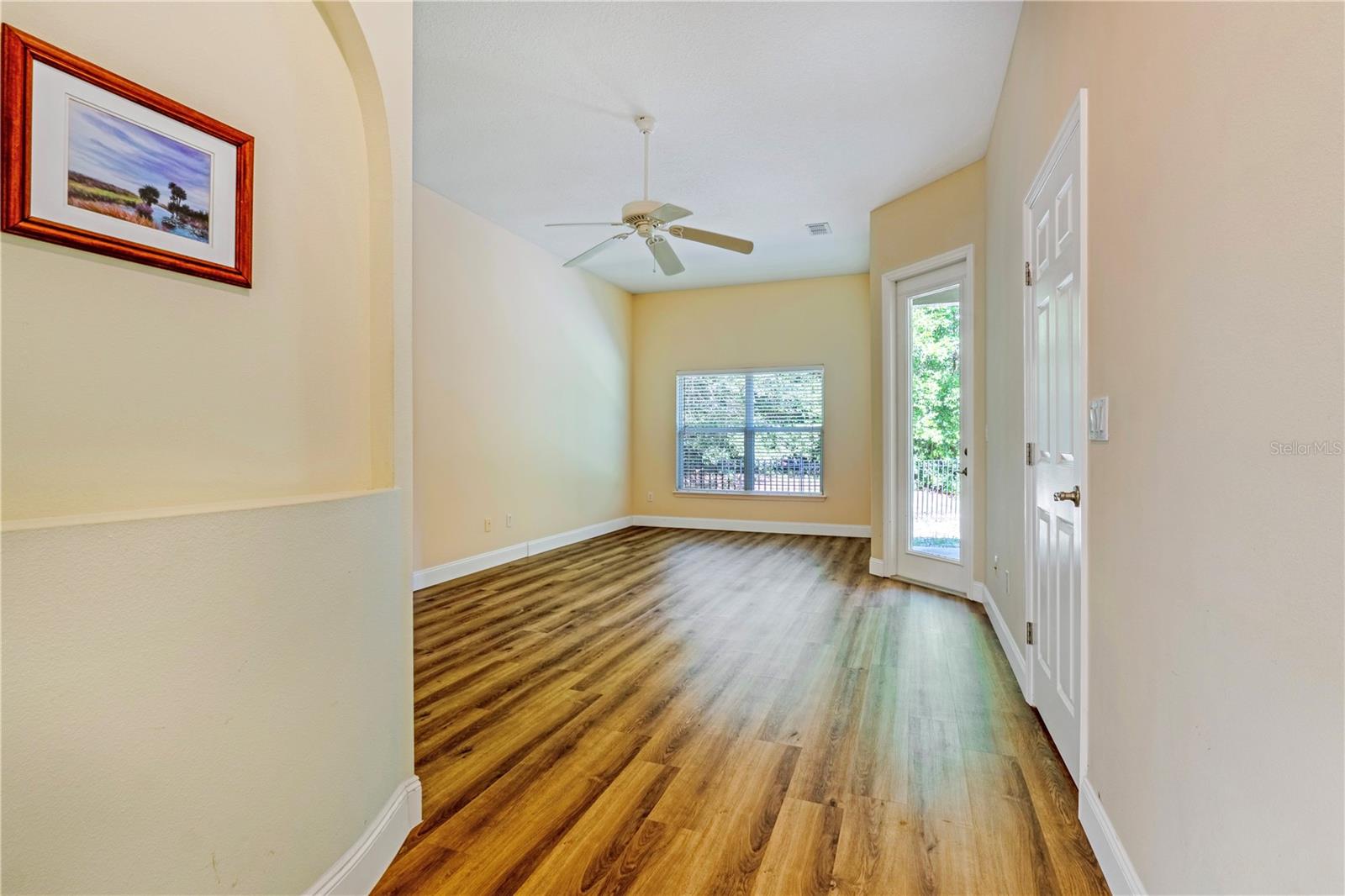 DELAND MANOR - Residential