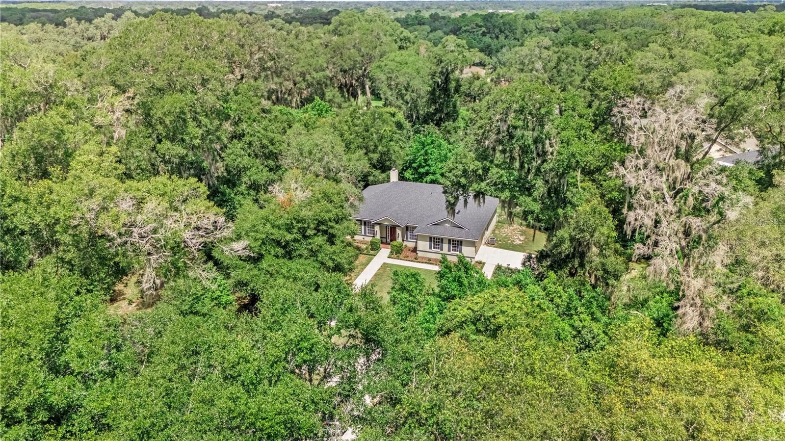 DELAND MANOR - Residential