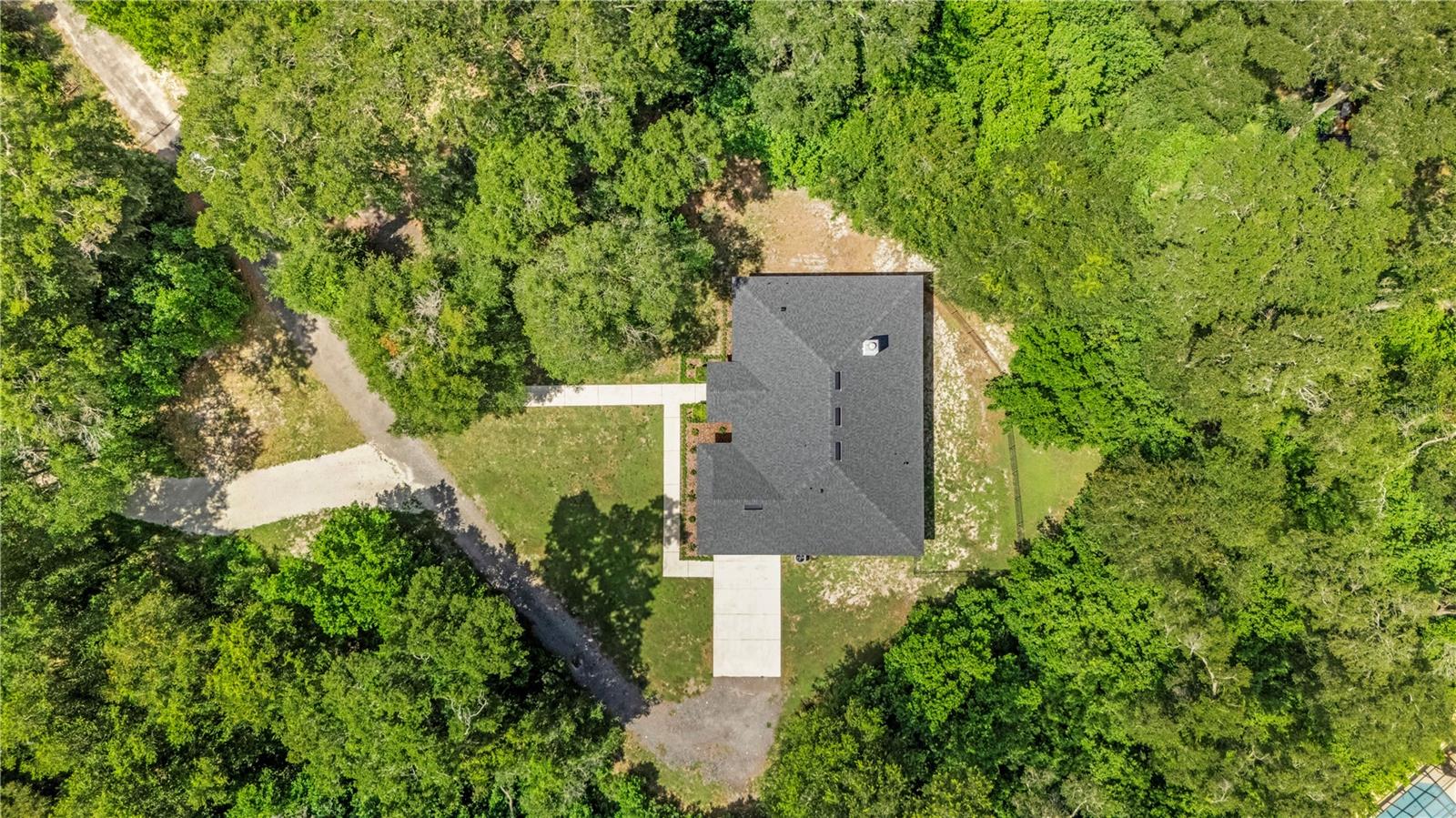 DELAND MANOR - Residential