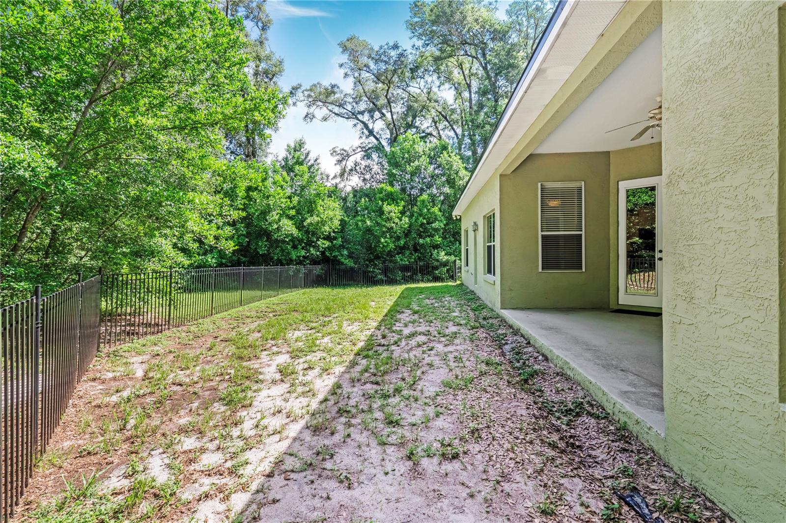 DELAND MANOR - Residential