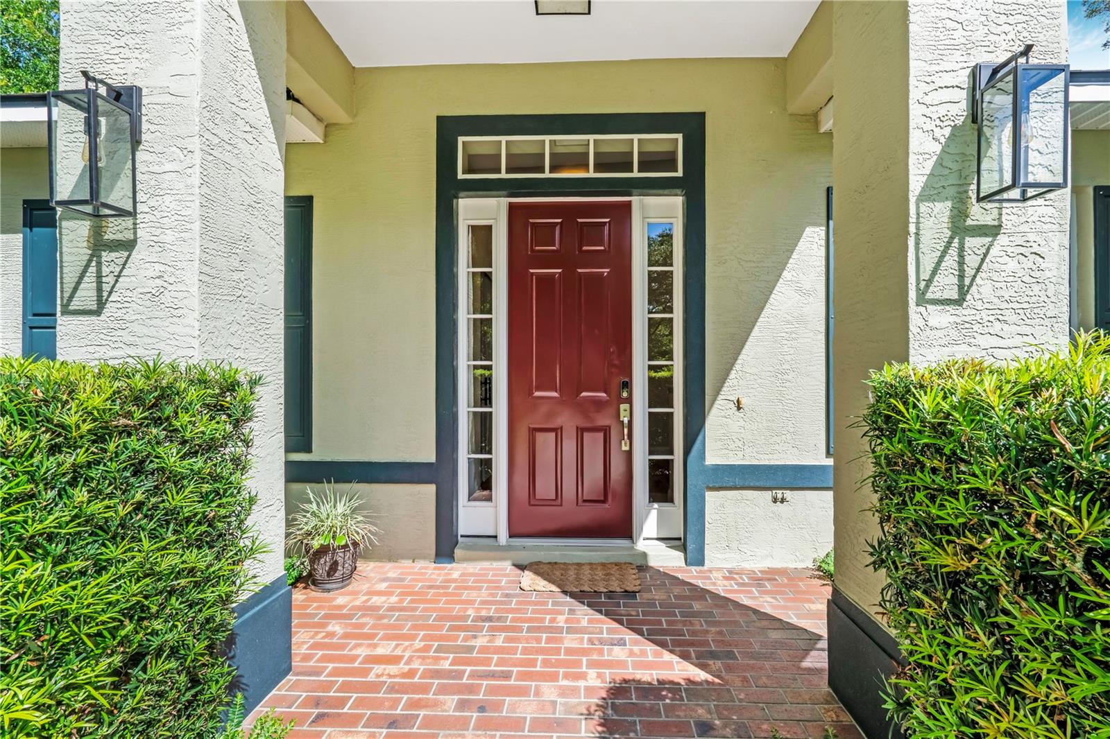 DELAND MANOR - Residential